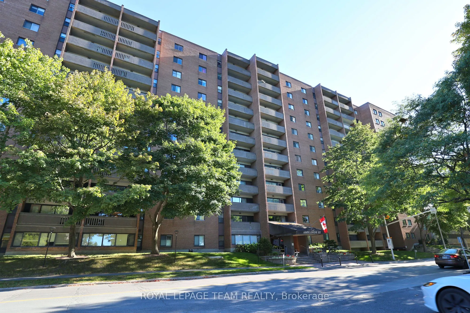1100 Ambleside Drive, #1003