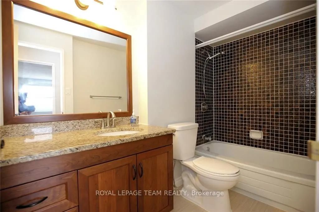 1100 Ambleside Drive, #1003