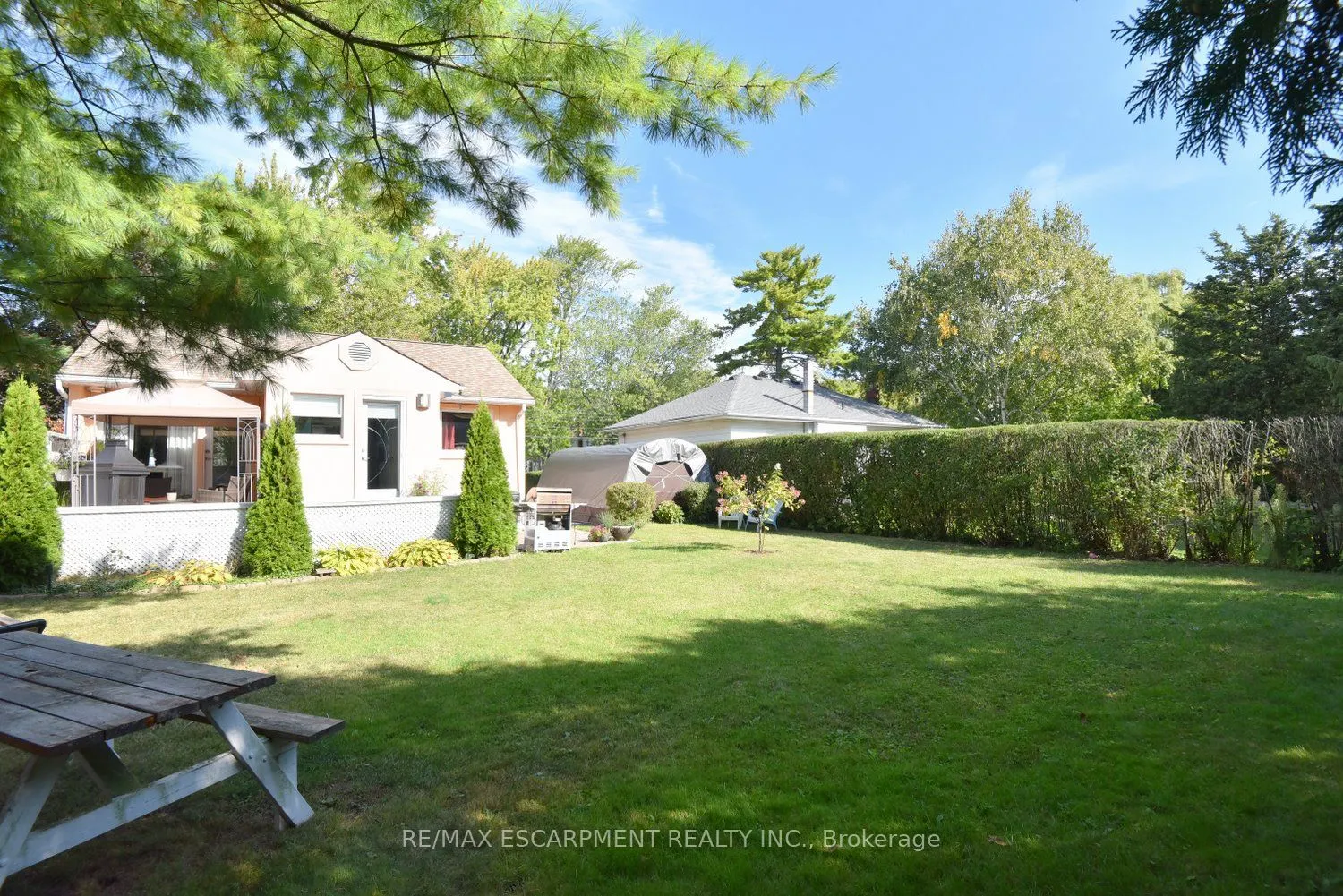 26 Heywood Avenue
