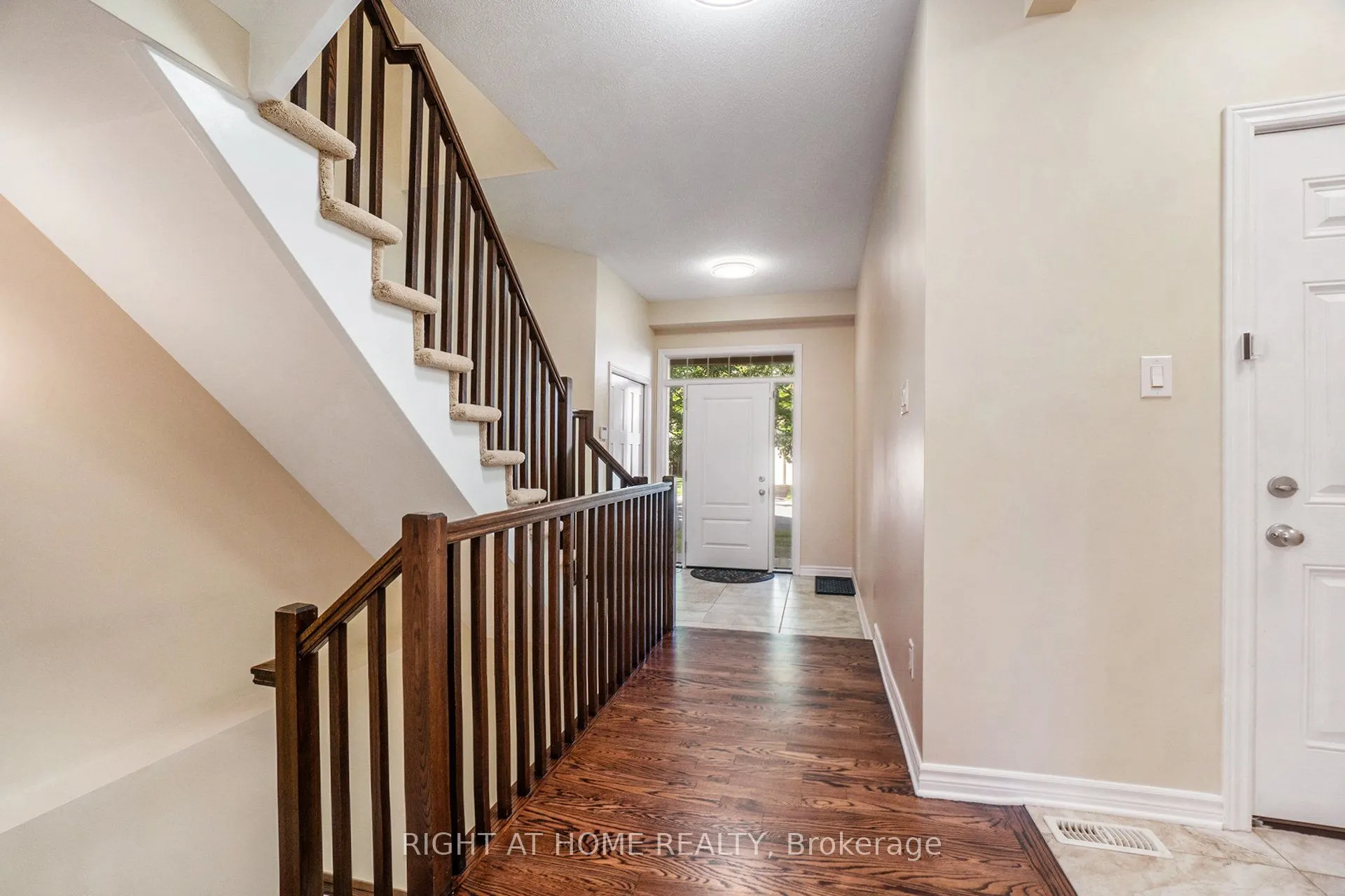 928 Bunchberry Way