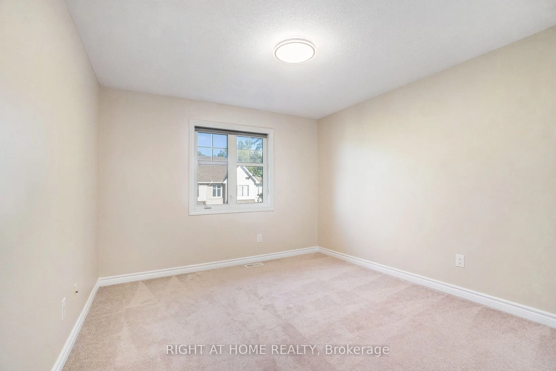 928 Bunchberry Way