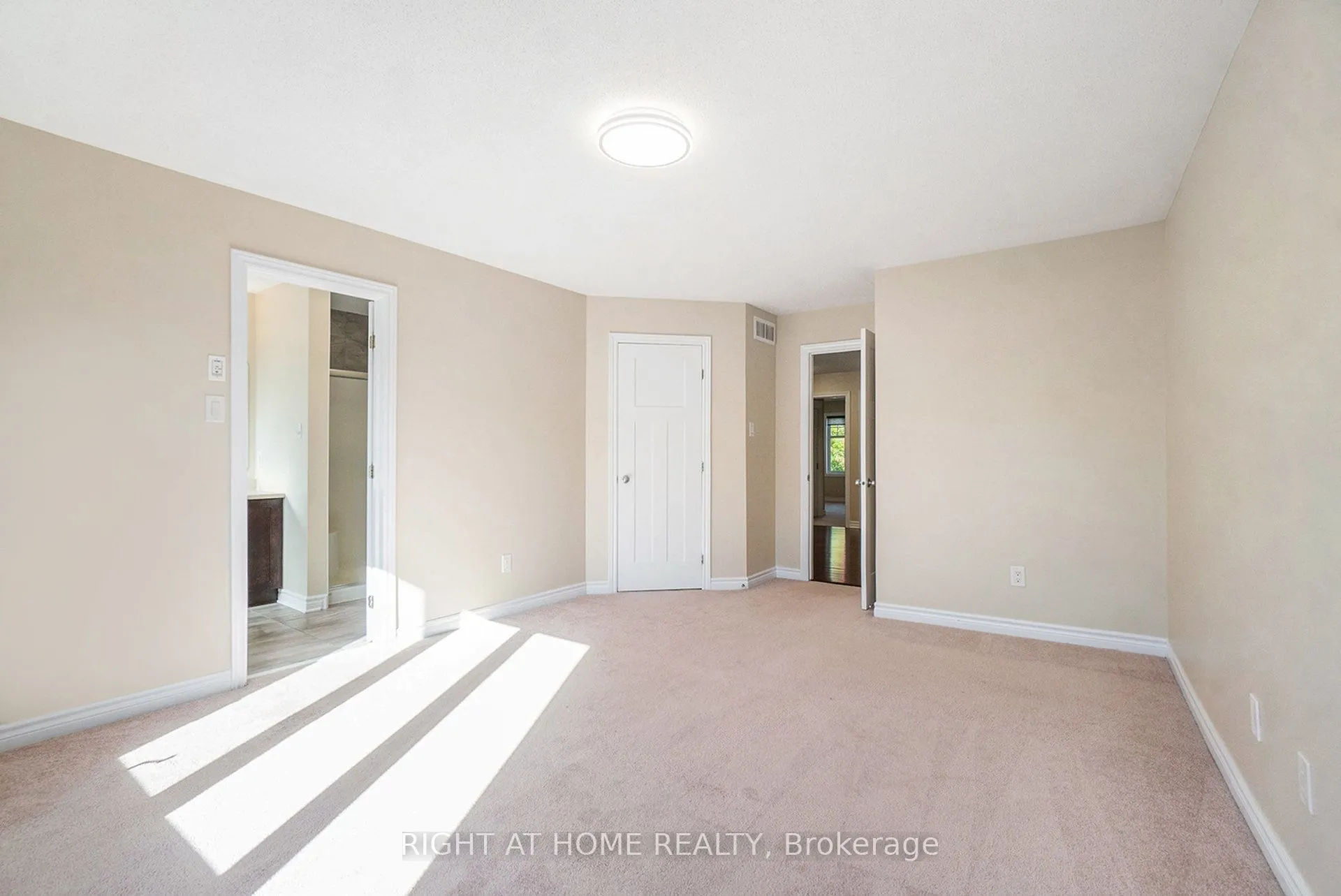 928 Bunchberry Way