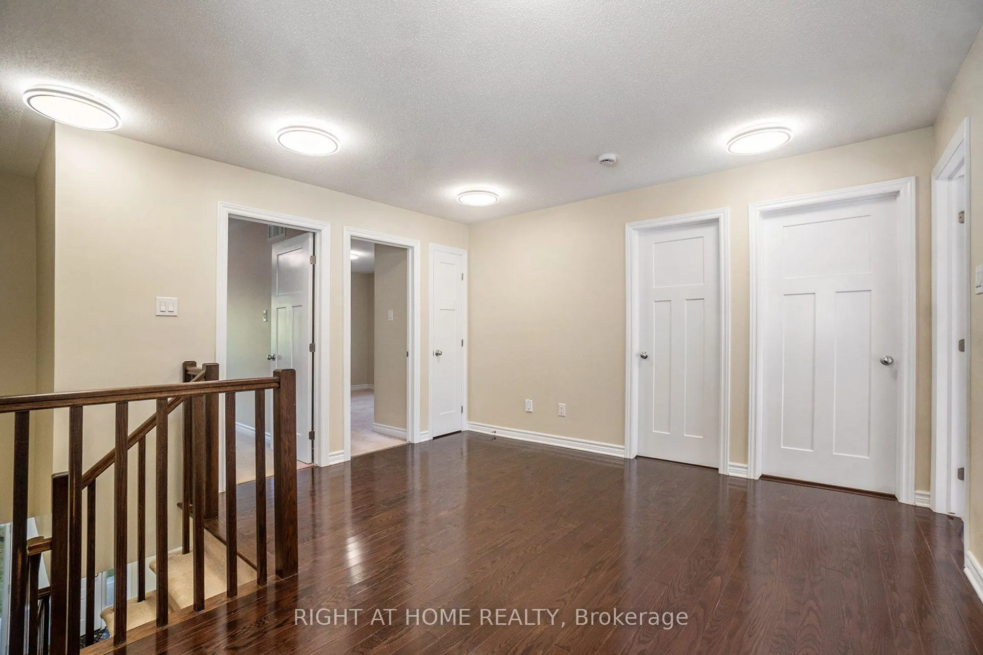 928 Bunchberry Way