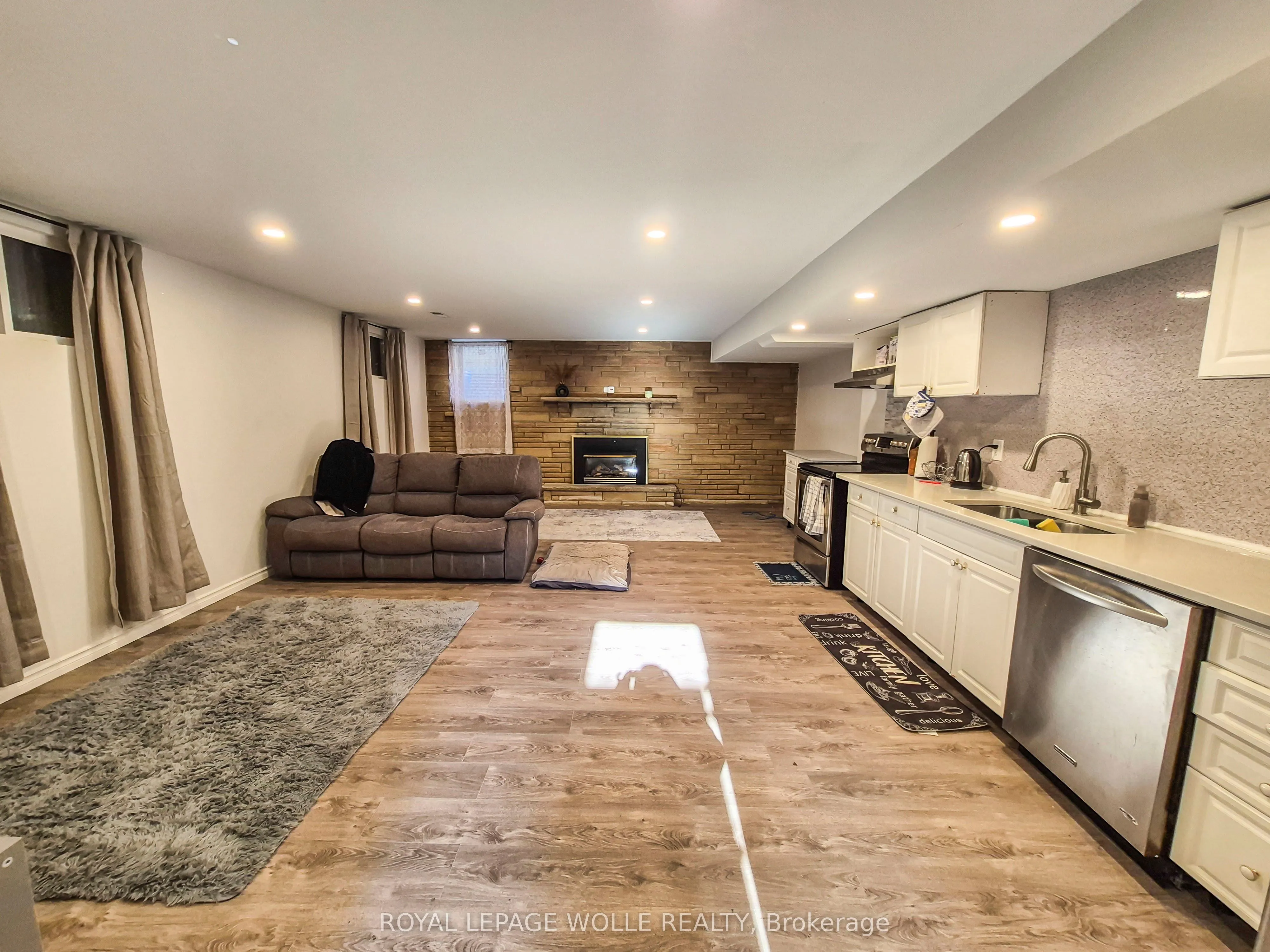 11 Duncairn Avenue, #Lower