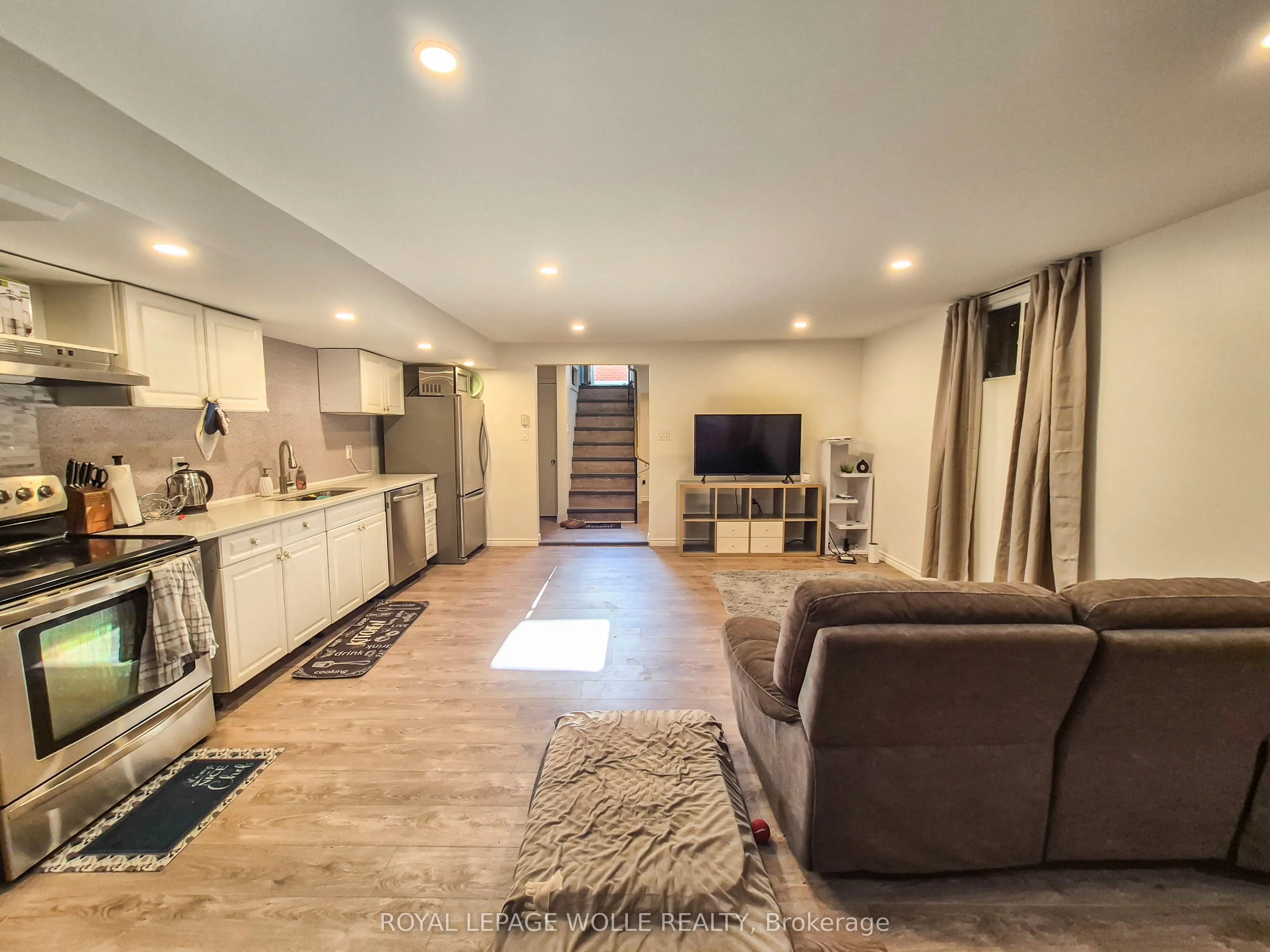 11 Duncairn Avenue, #Lower