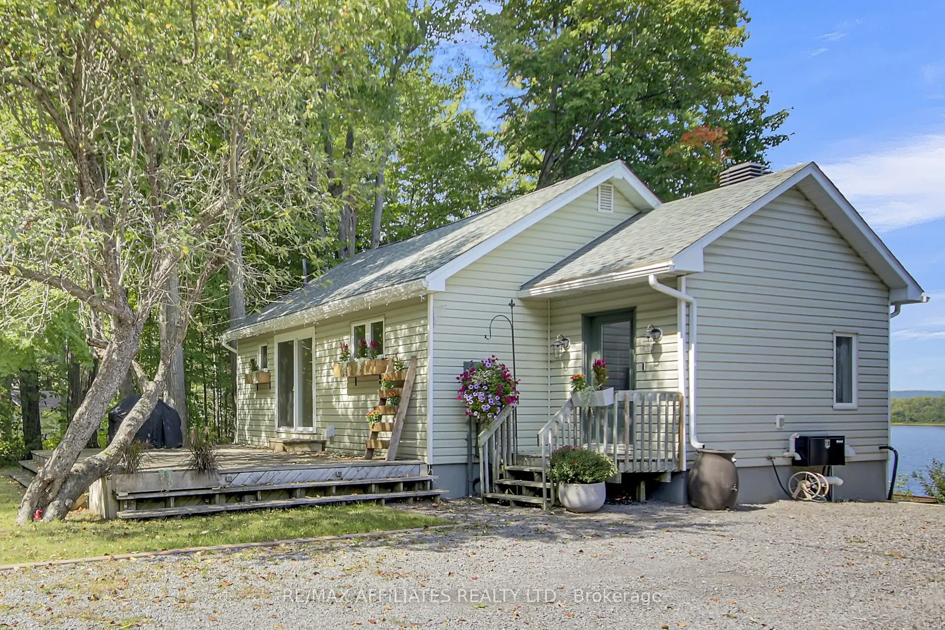 300 Riverwood Drive