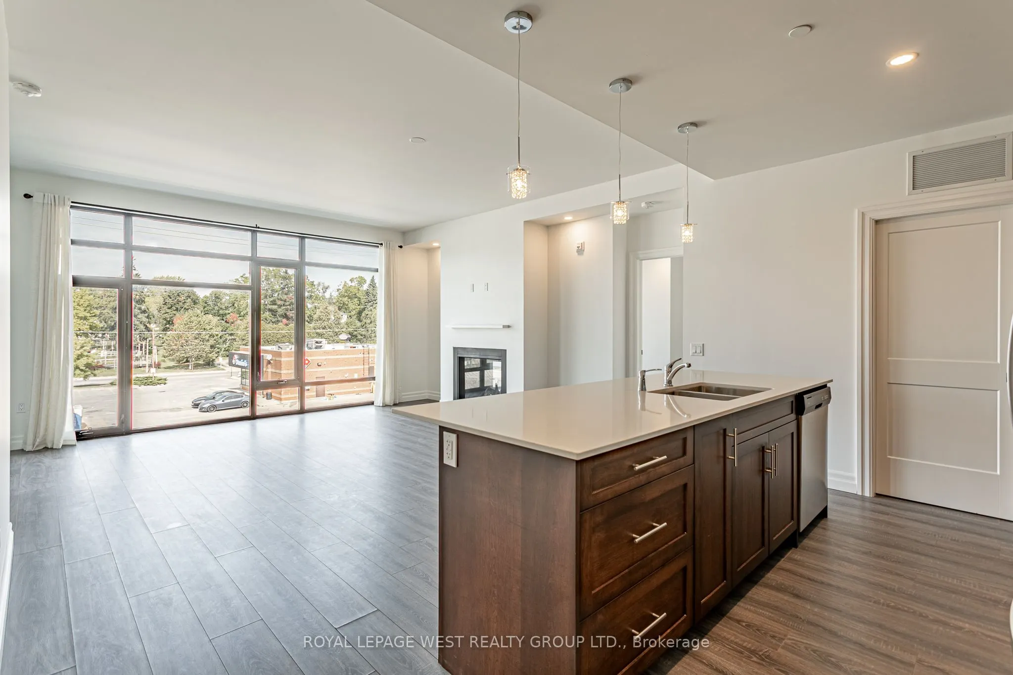 38 Harbour Street, #306