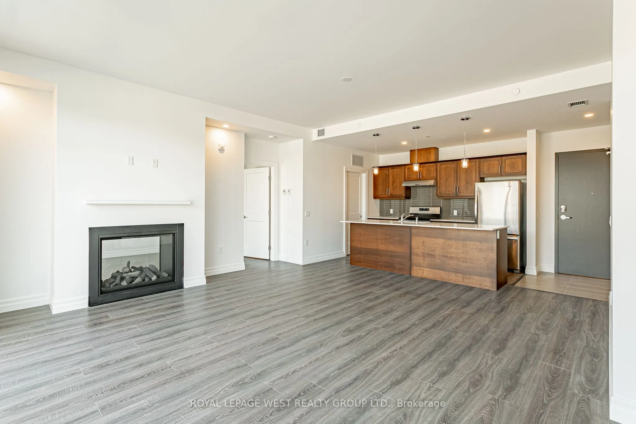 38 Harbour Street, #306