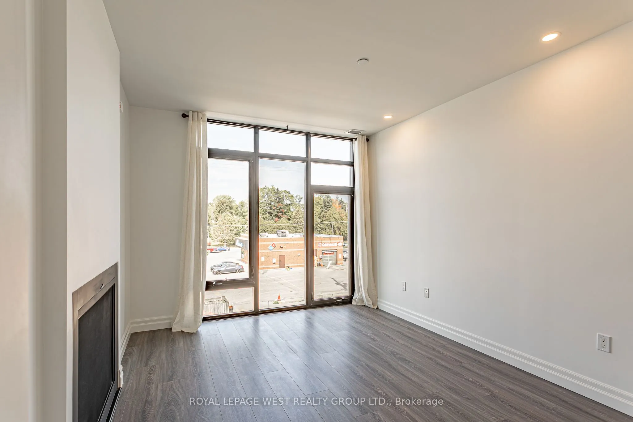 38 Harbour Street, #306