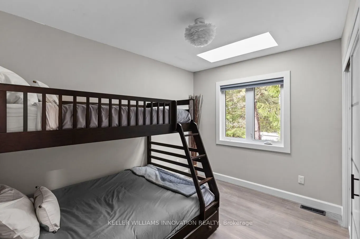 127 Paradise Road