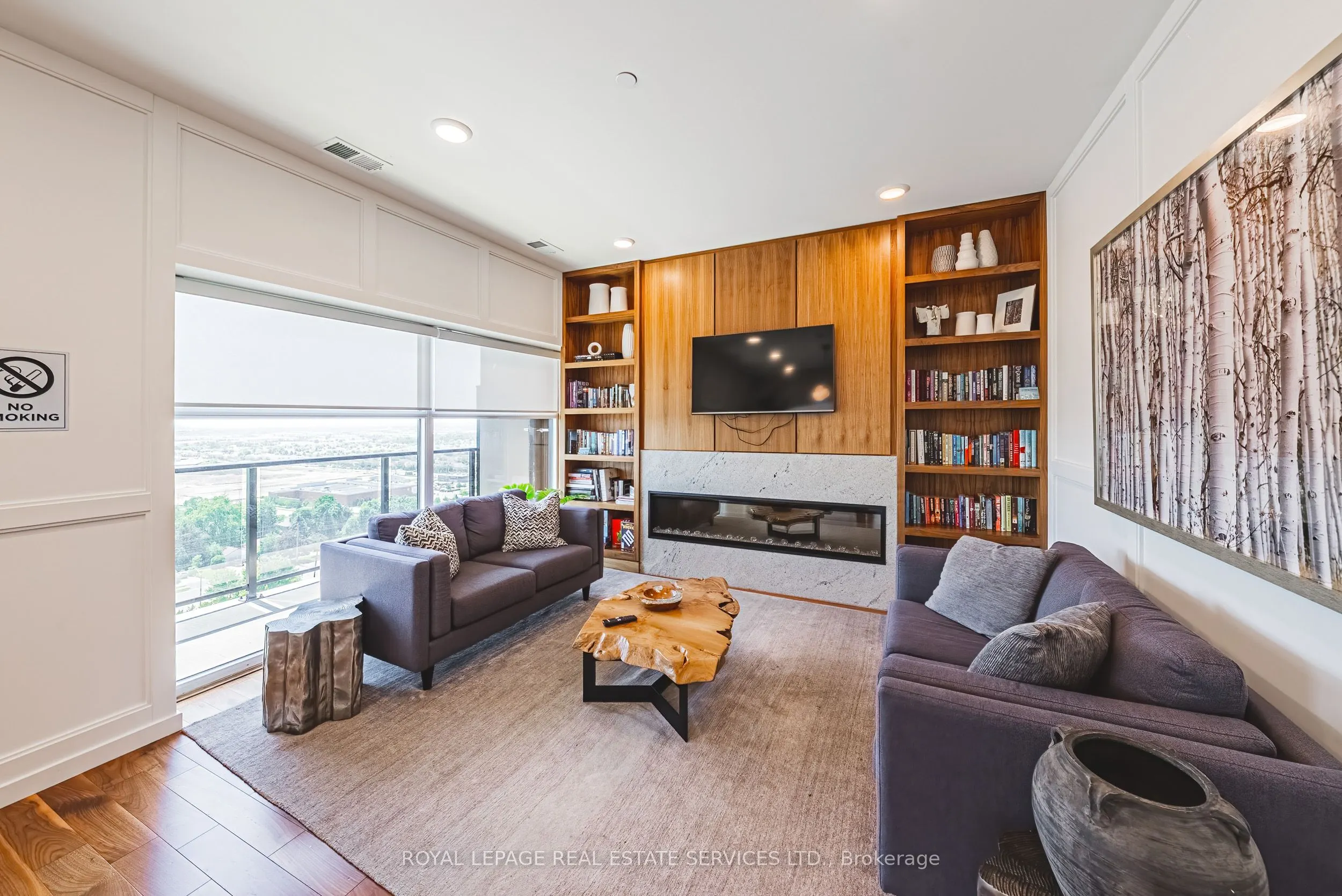 1880 Gordon Street, #1404