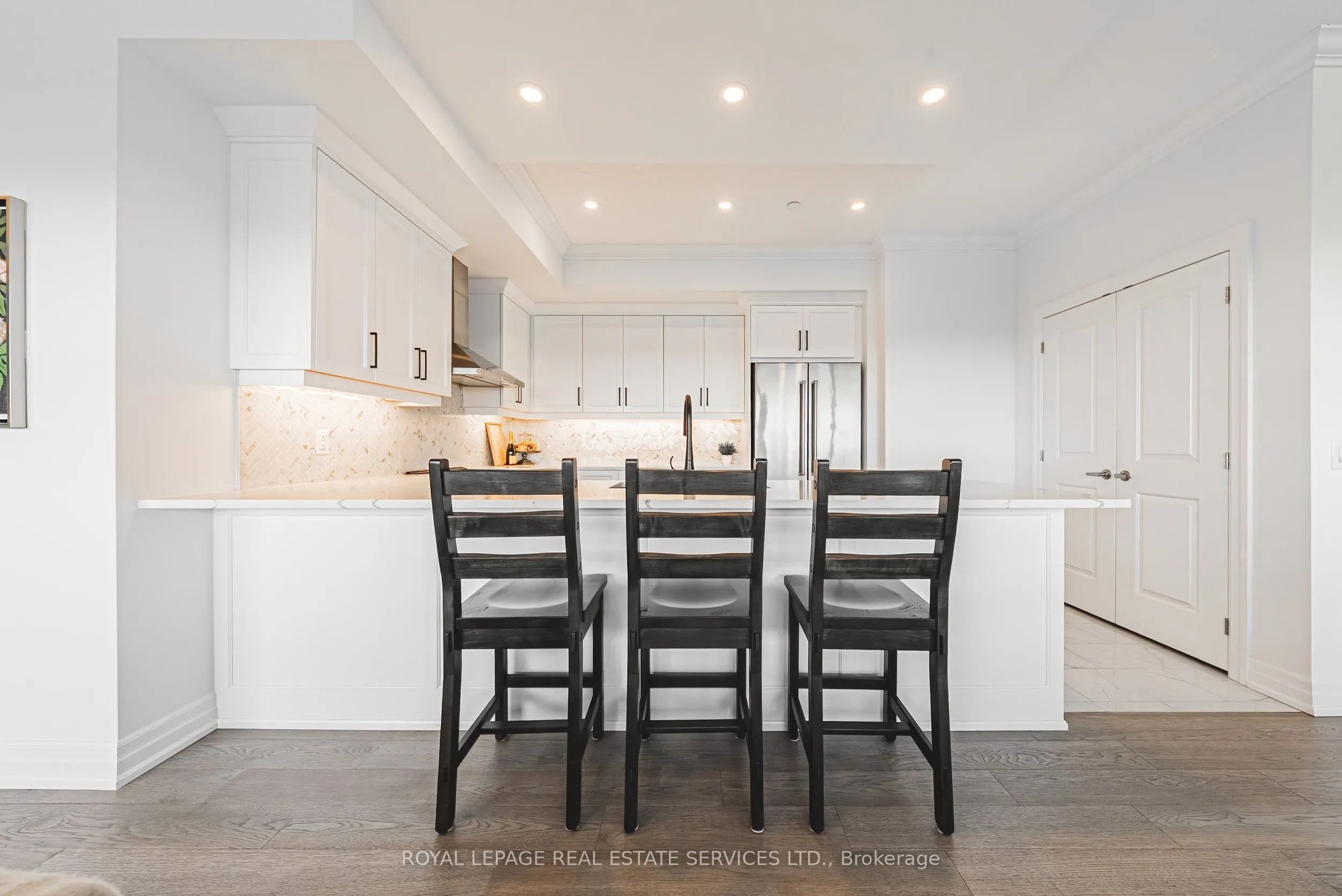 1880 Gordon Street, #1404