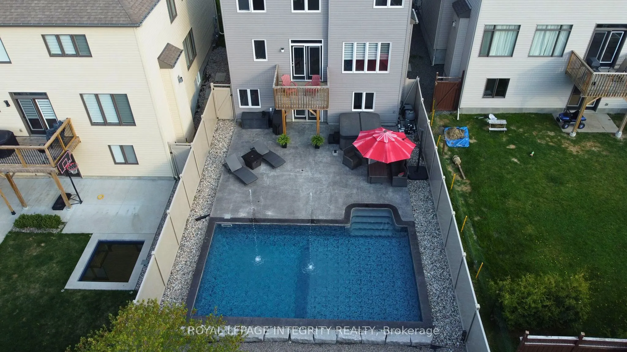 547 Parade Drive