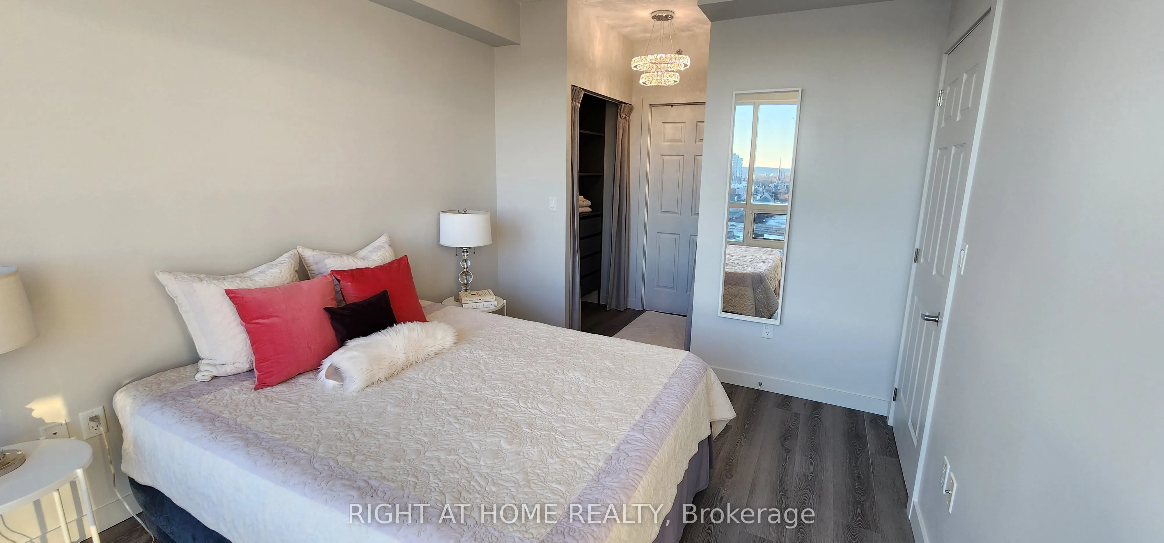 150 Water Street N, #1006
