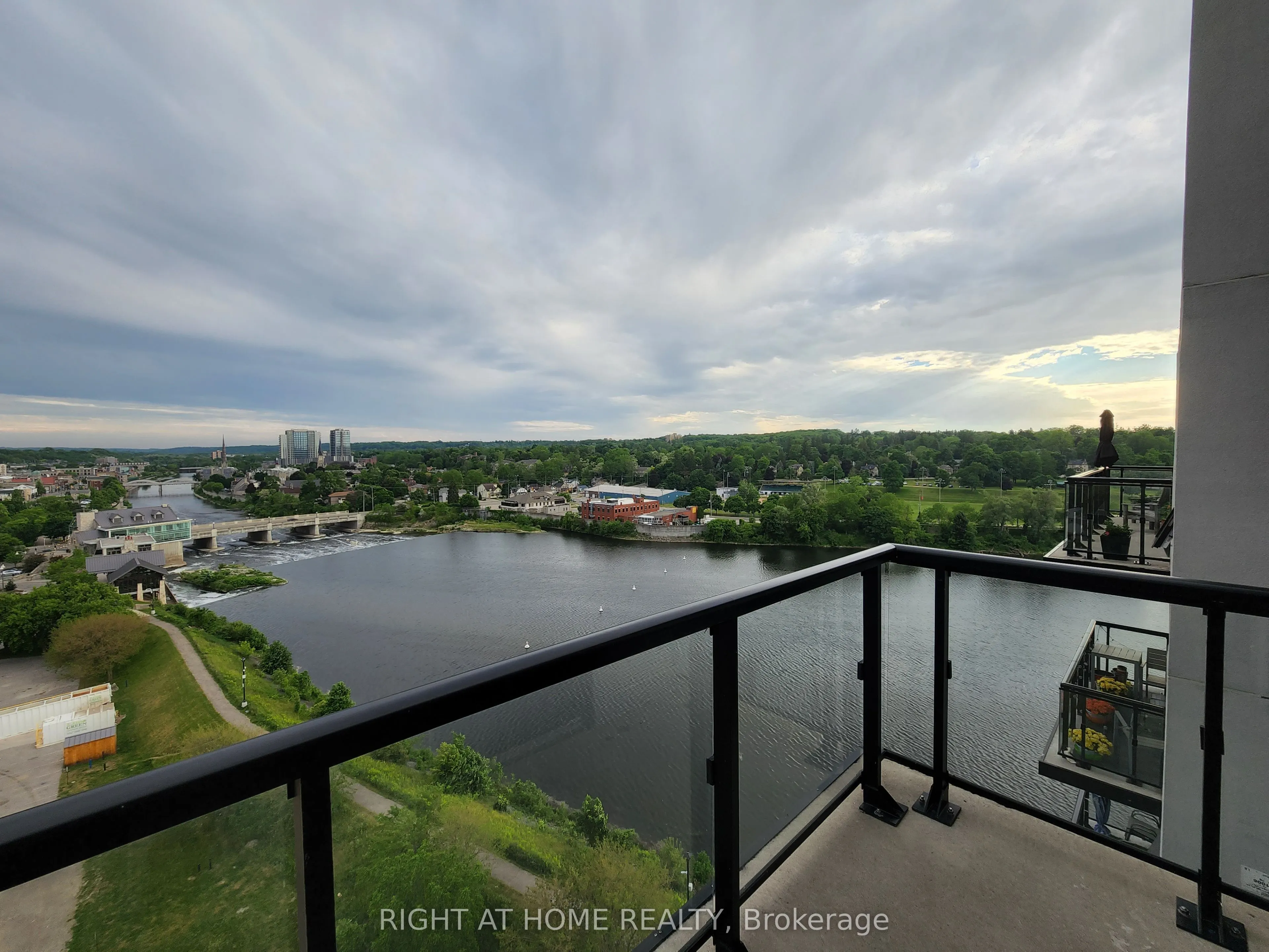 150 Water Street N, #1006