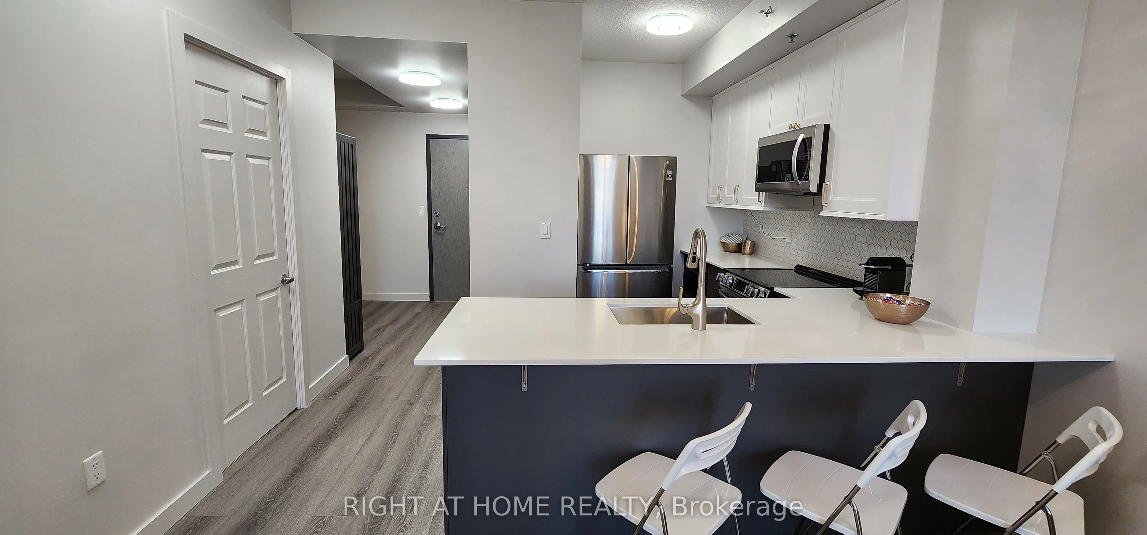 150 Water Street N, #1006
