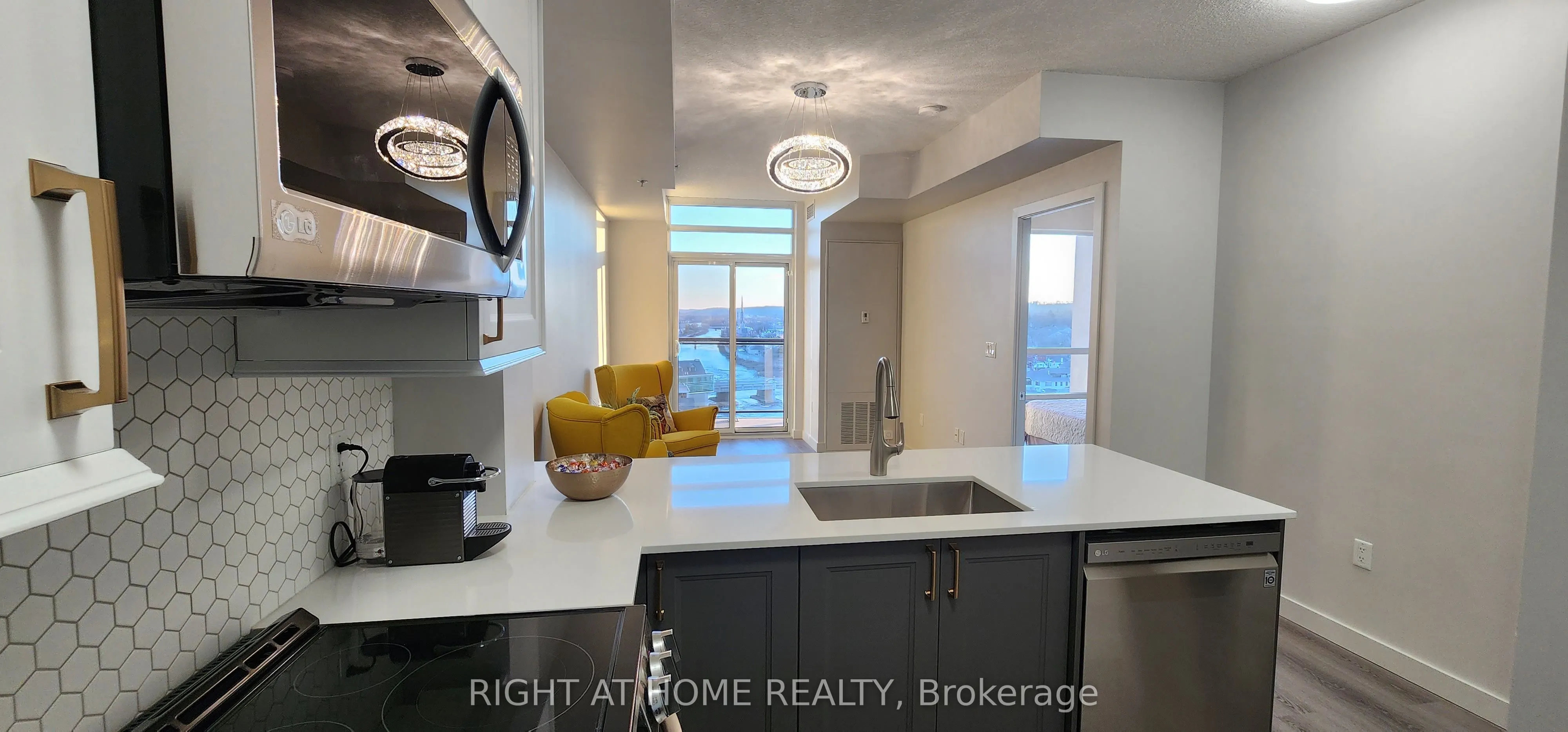 150 Water Street N, #1006