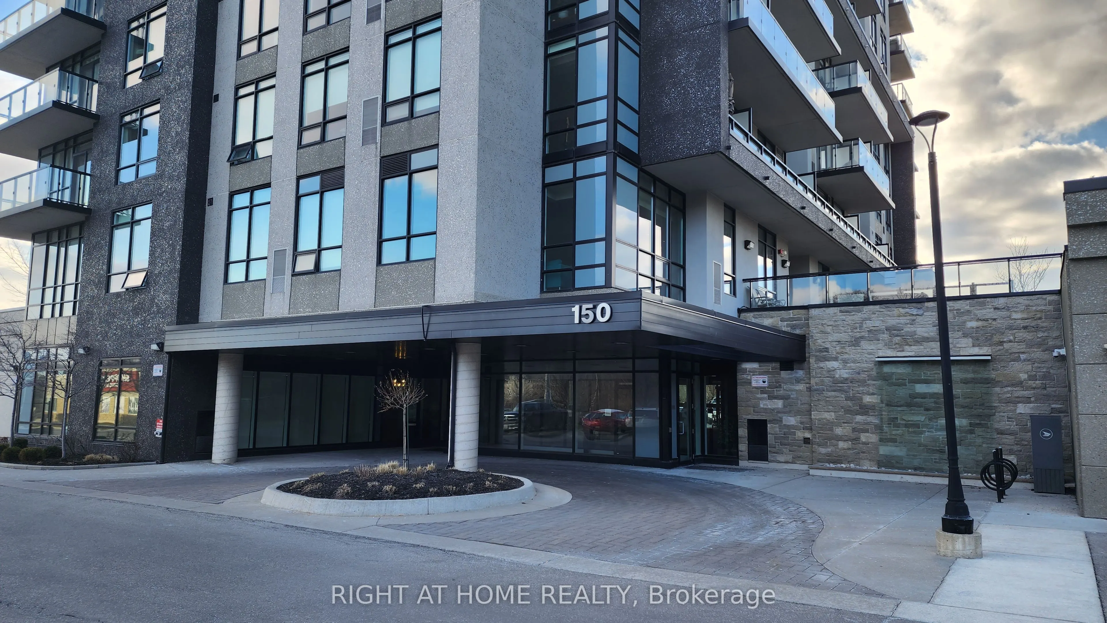 150 Water Street N, #1006