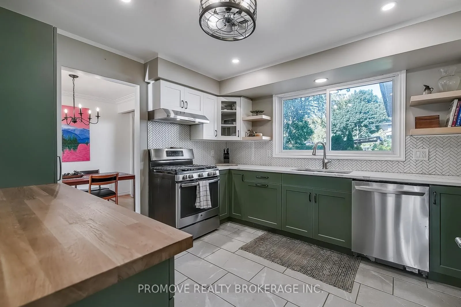 78 DEVERE Drive