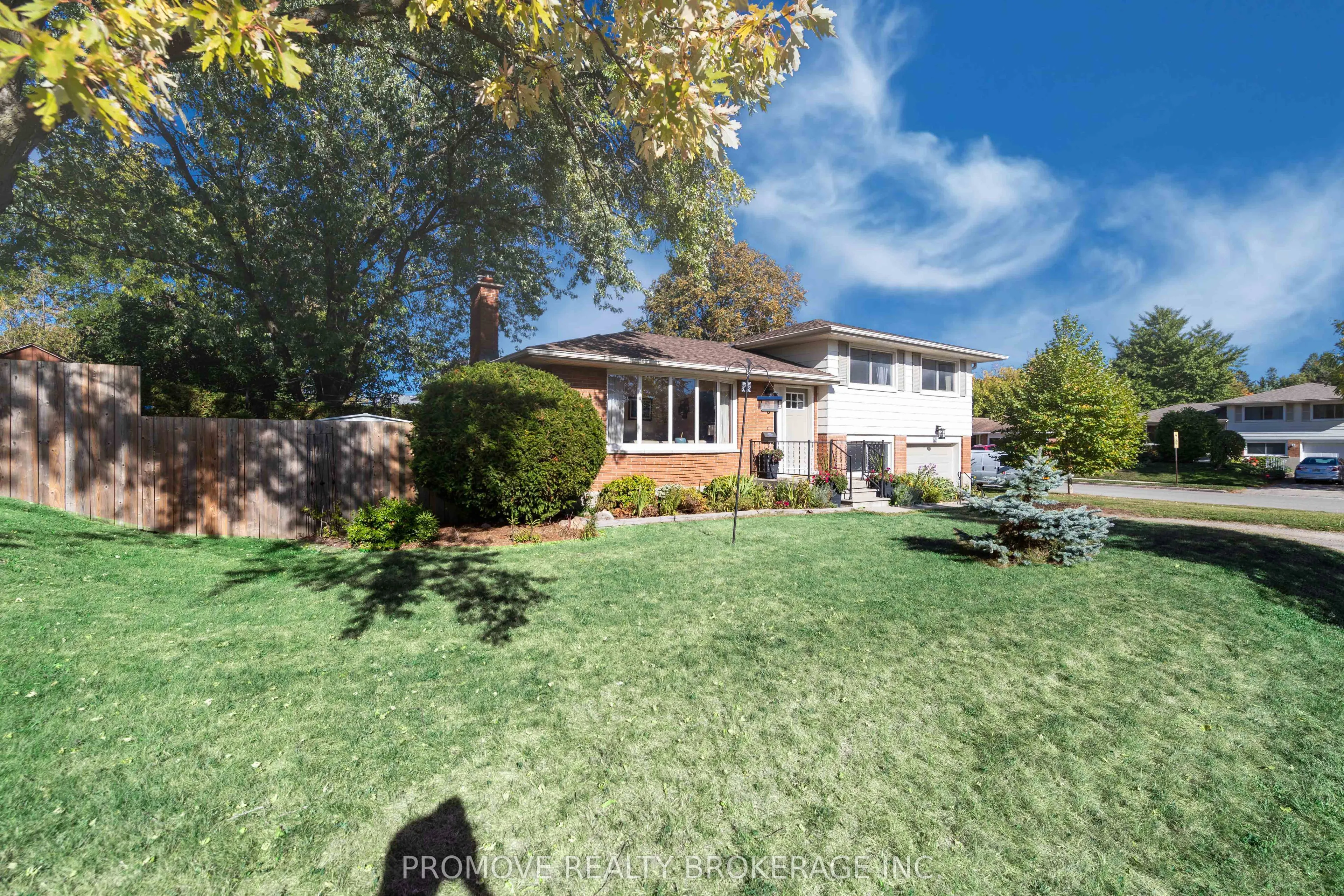 78 DEVERE Drive