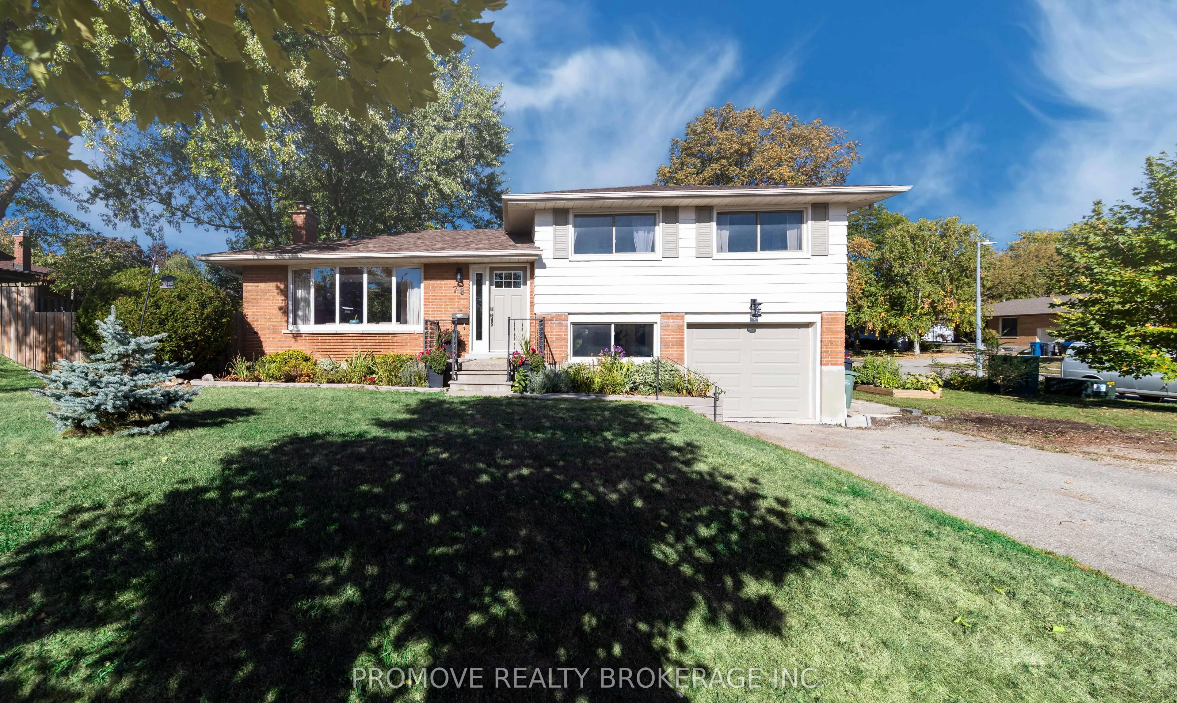 78 DEVERE Drive