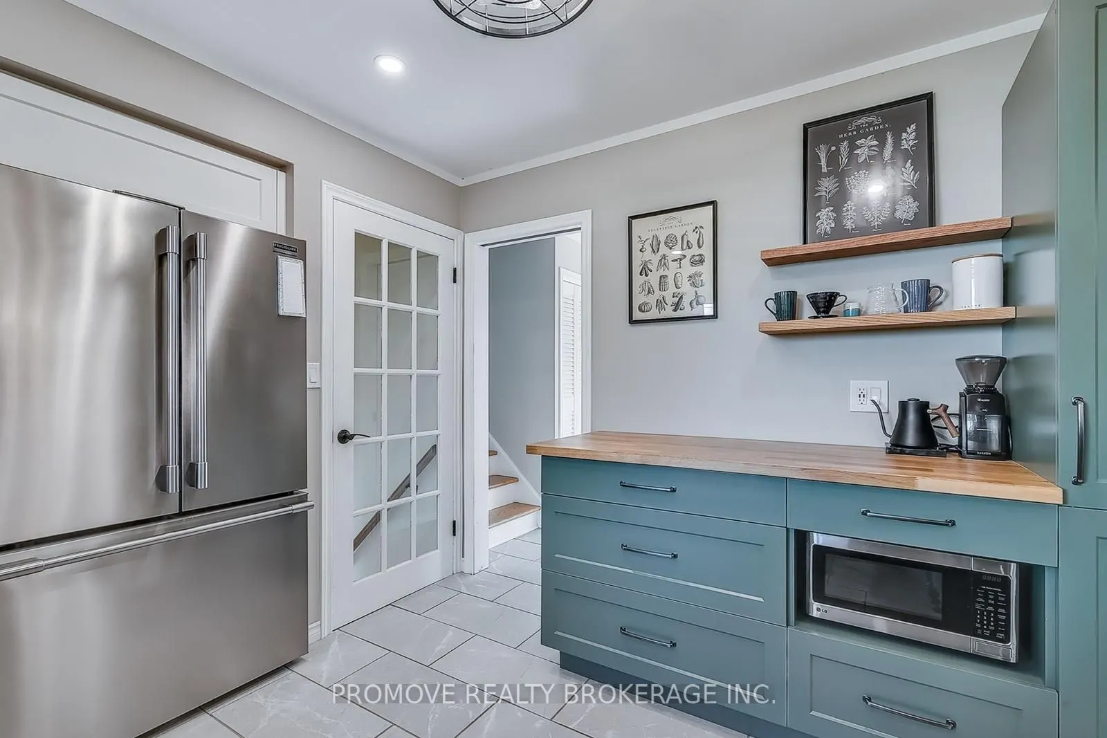 78 DEVERE Drive
