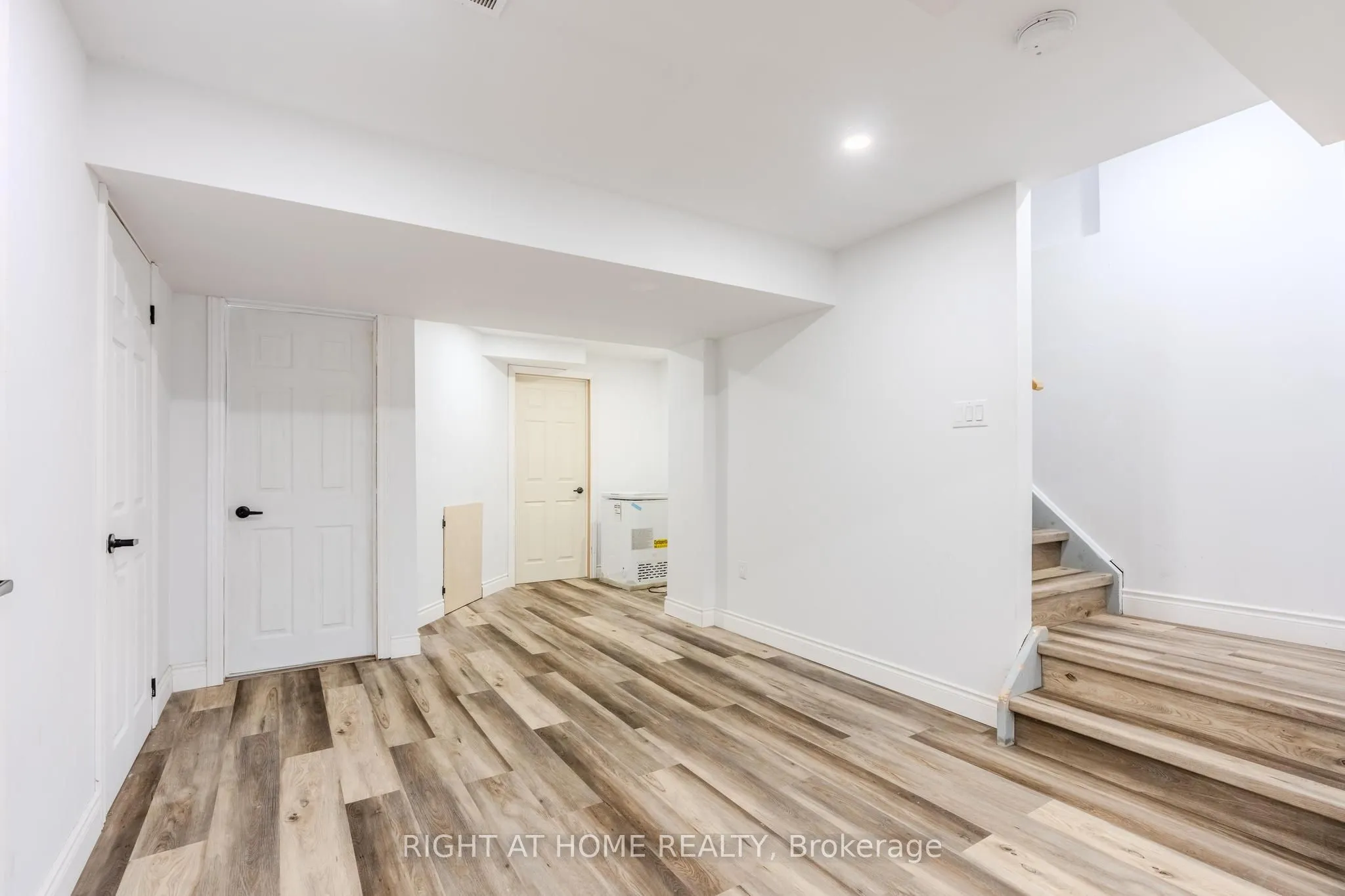 14 Amos Drive, #26