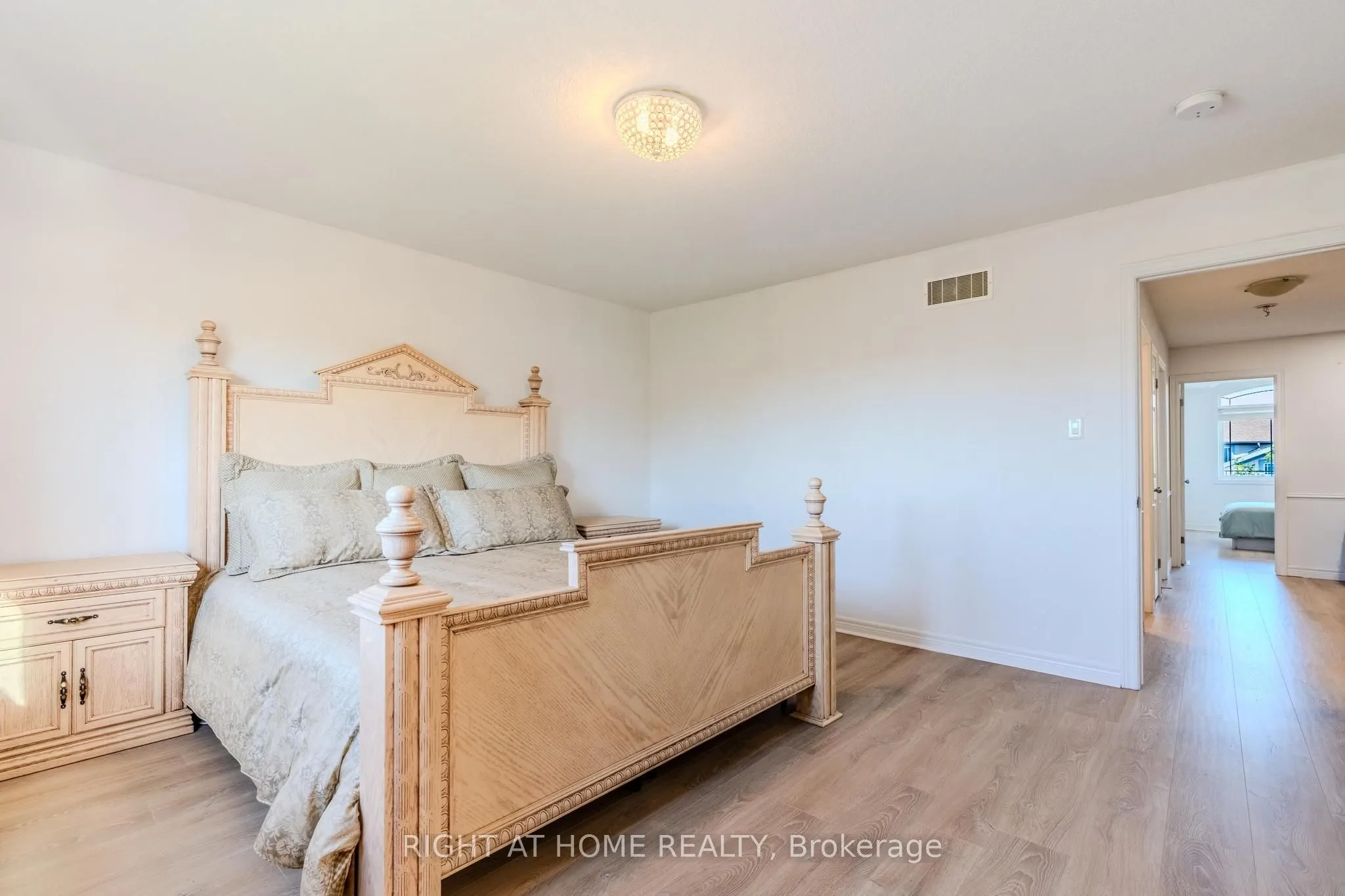 14 Amos Drive, #26