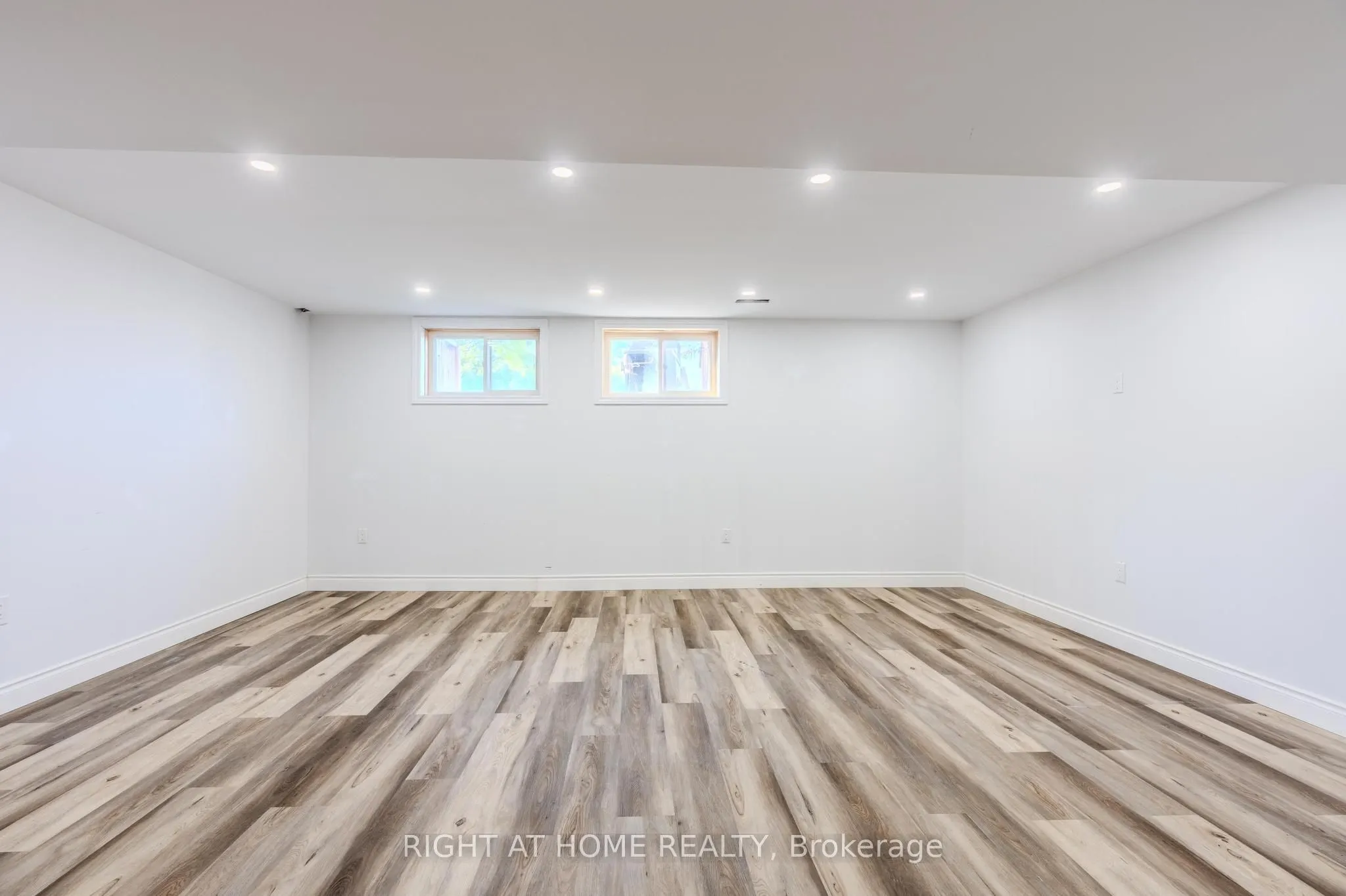 14 Amos Drive, #26