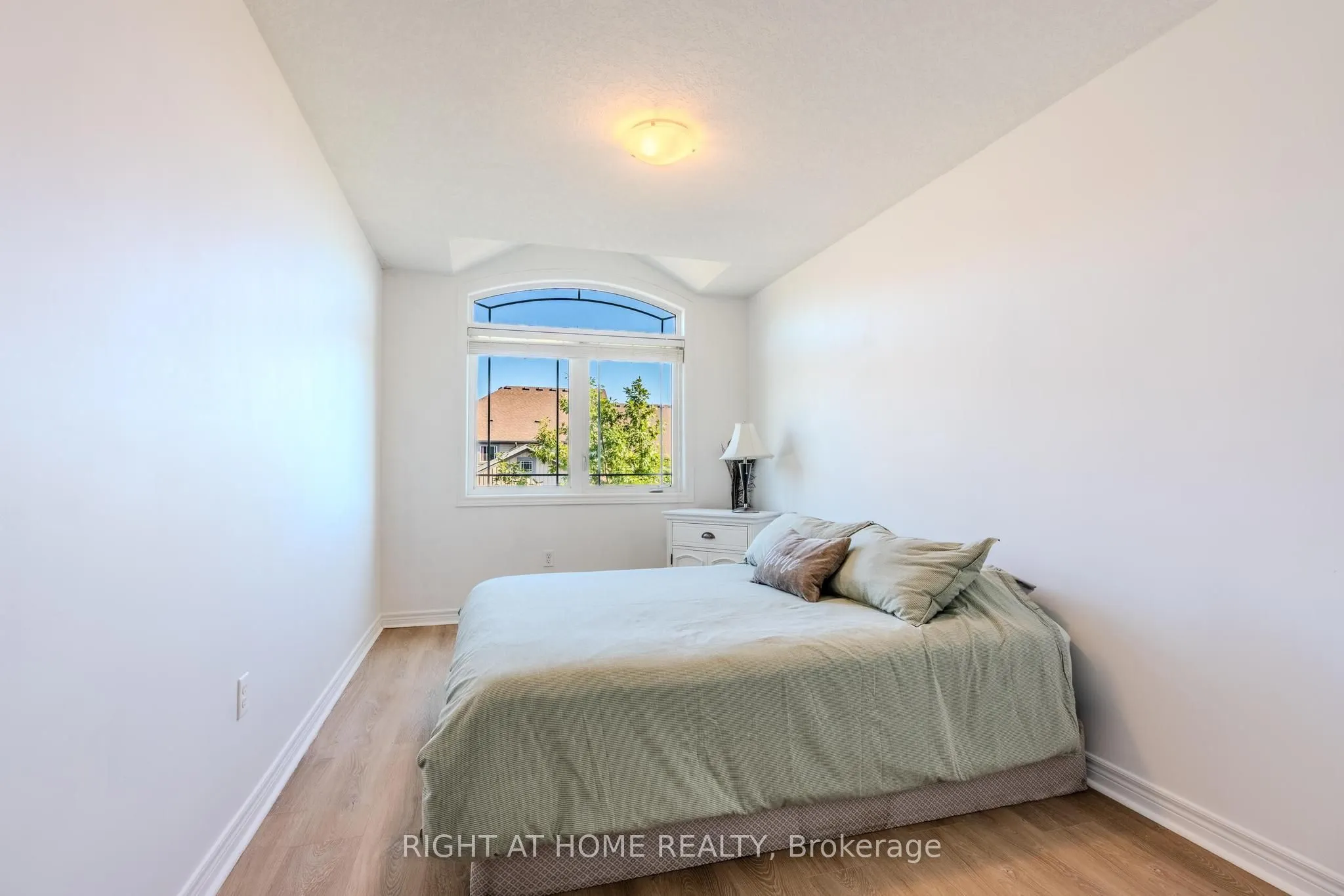 14 Amos Drive, #26