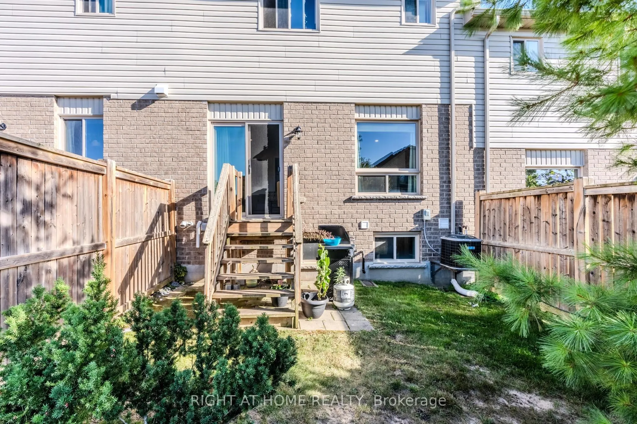 14 Amos Drive, #26