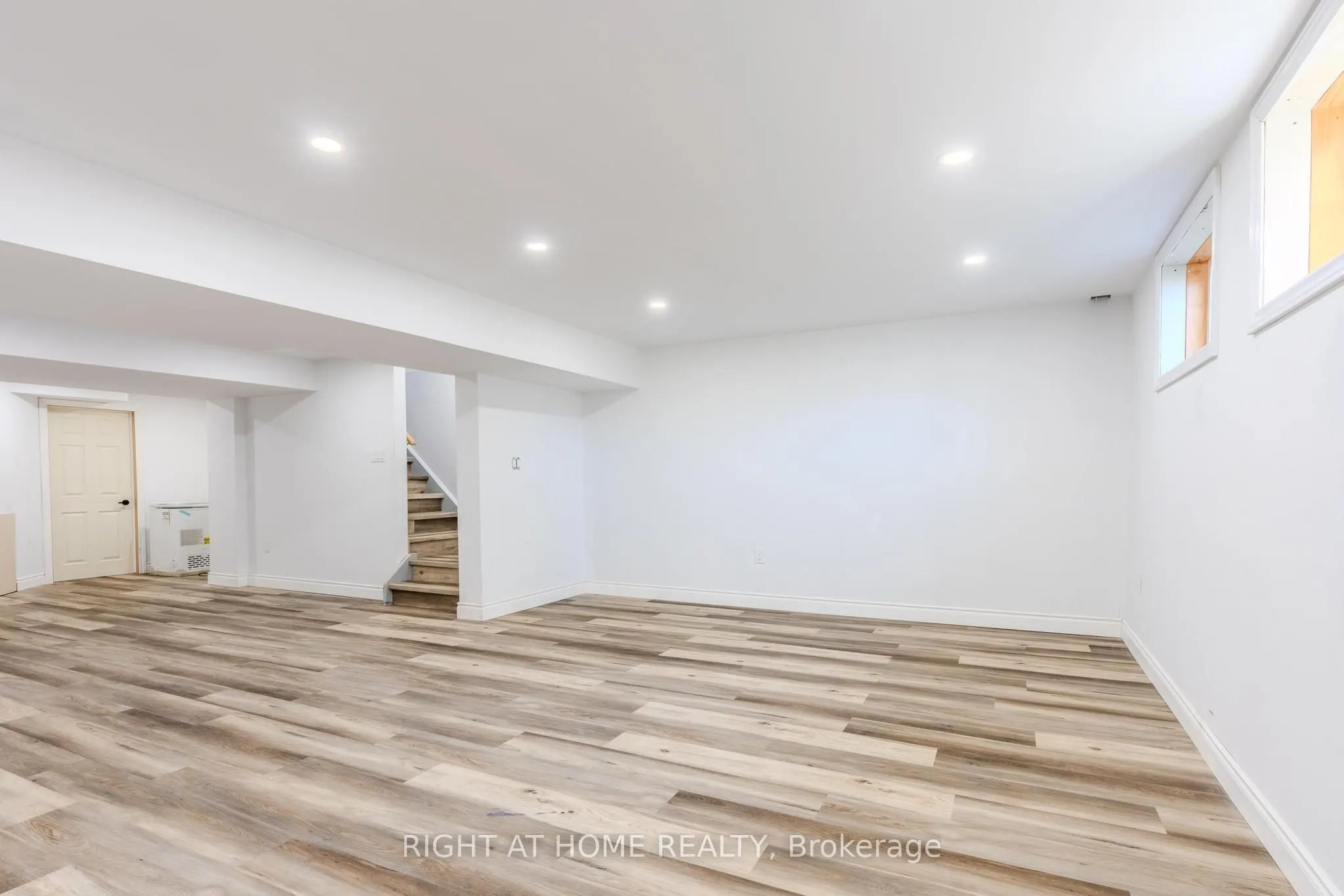 14 Amos Drive, #26