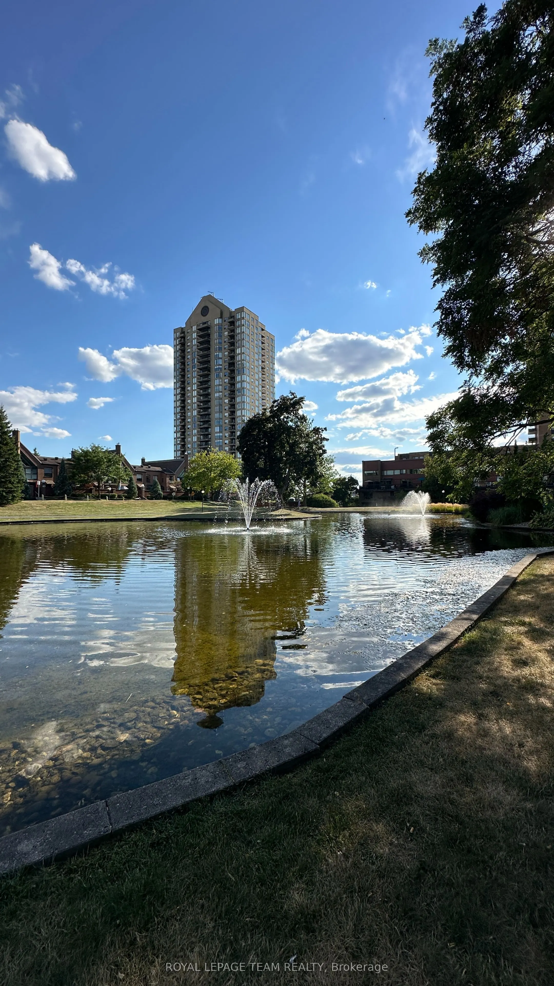270 Brittany Drive, #406