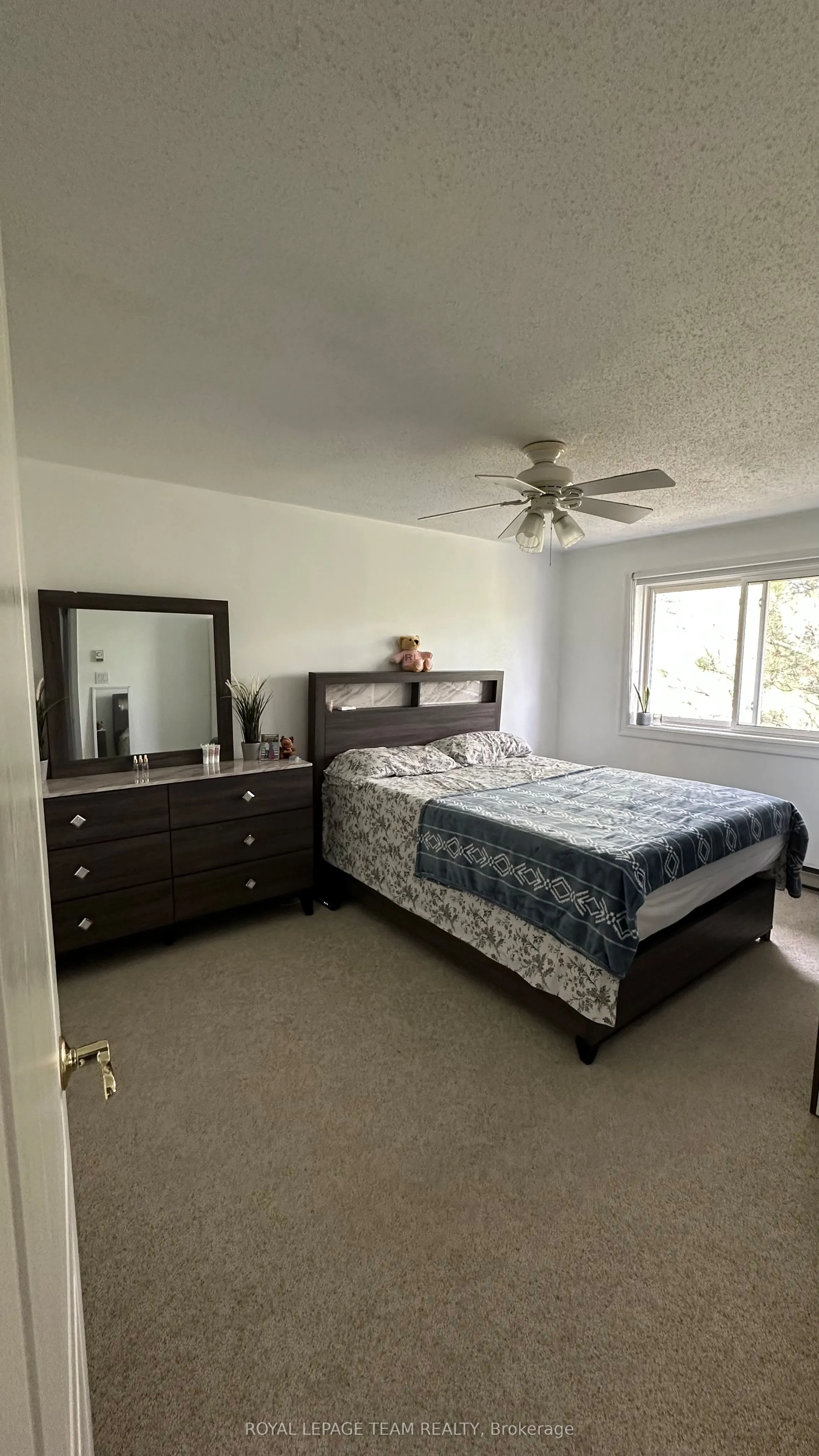 270 Brittany Drive, #406