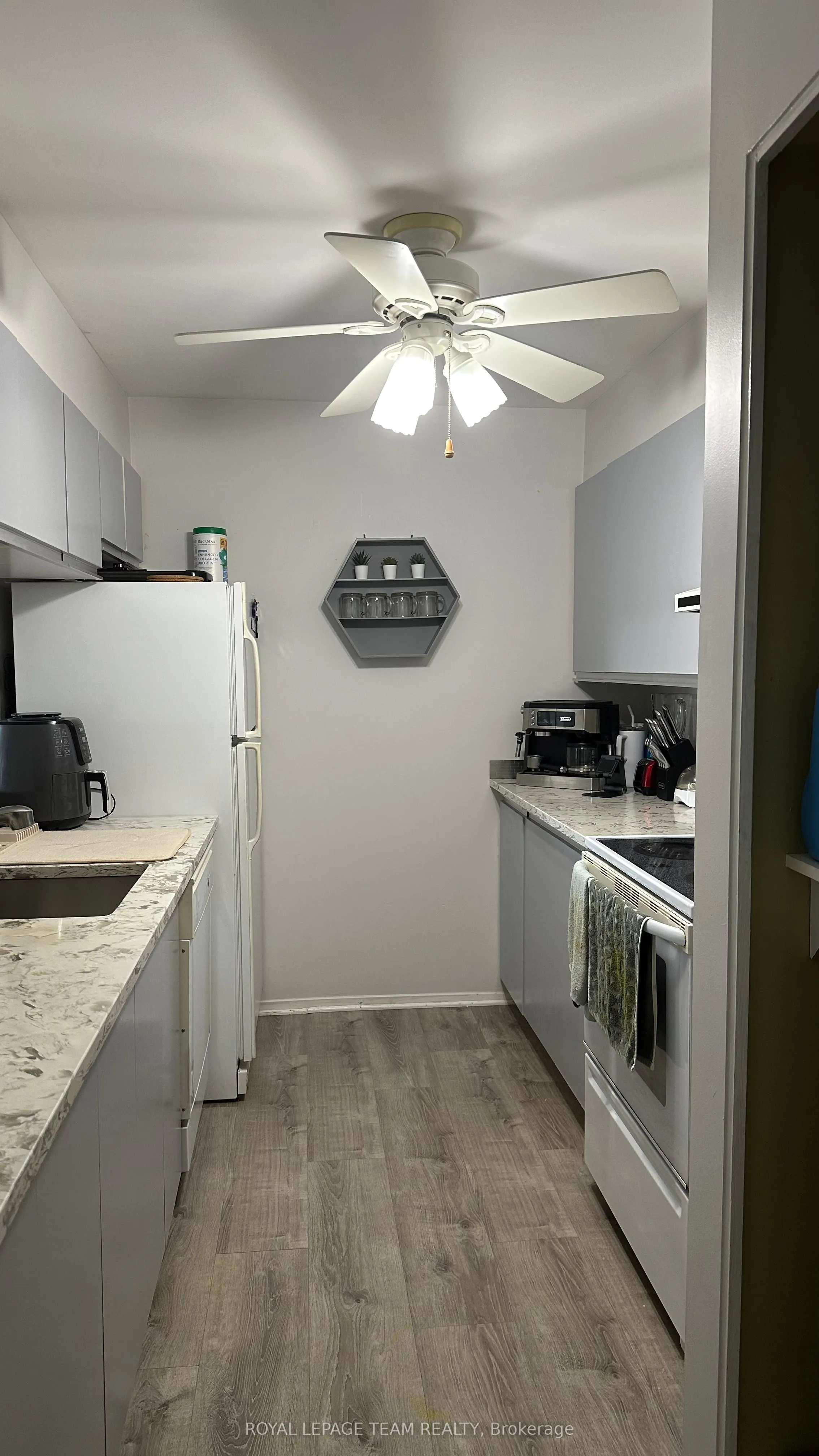 270 Brittany Drive, #406
