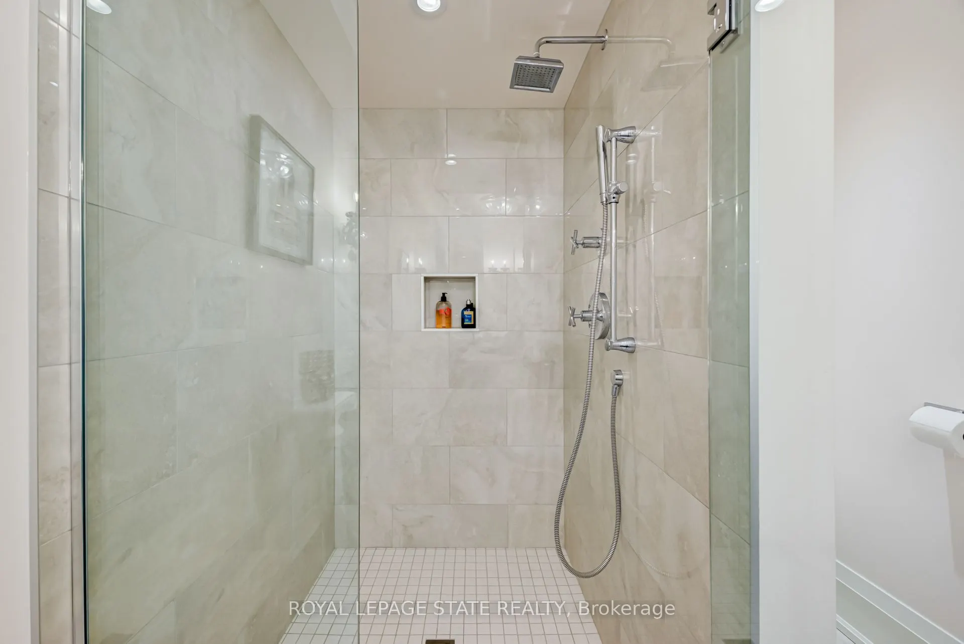 397 King Street W, #215