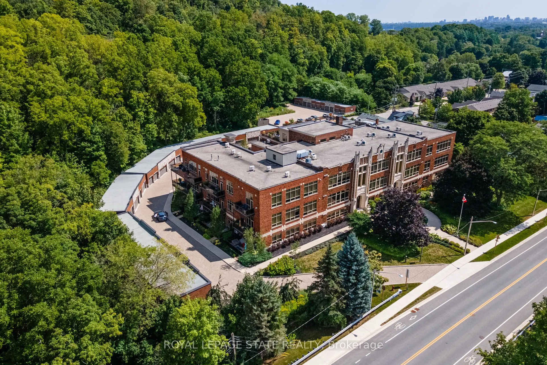 397 King Street W, #215