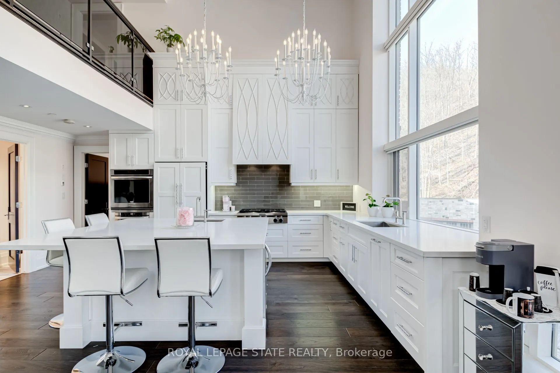 397 King Street W, #215