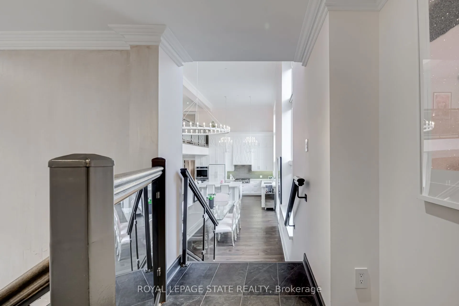 397 King Street W, #215