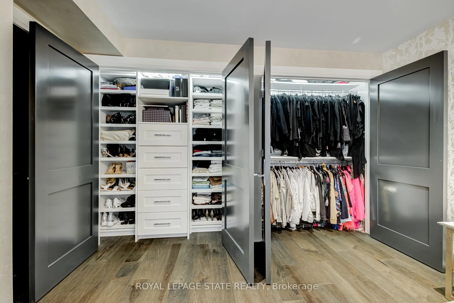 397 King Street W, #215