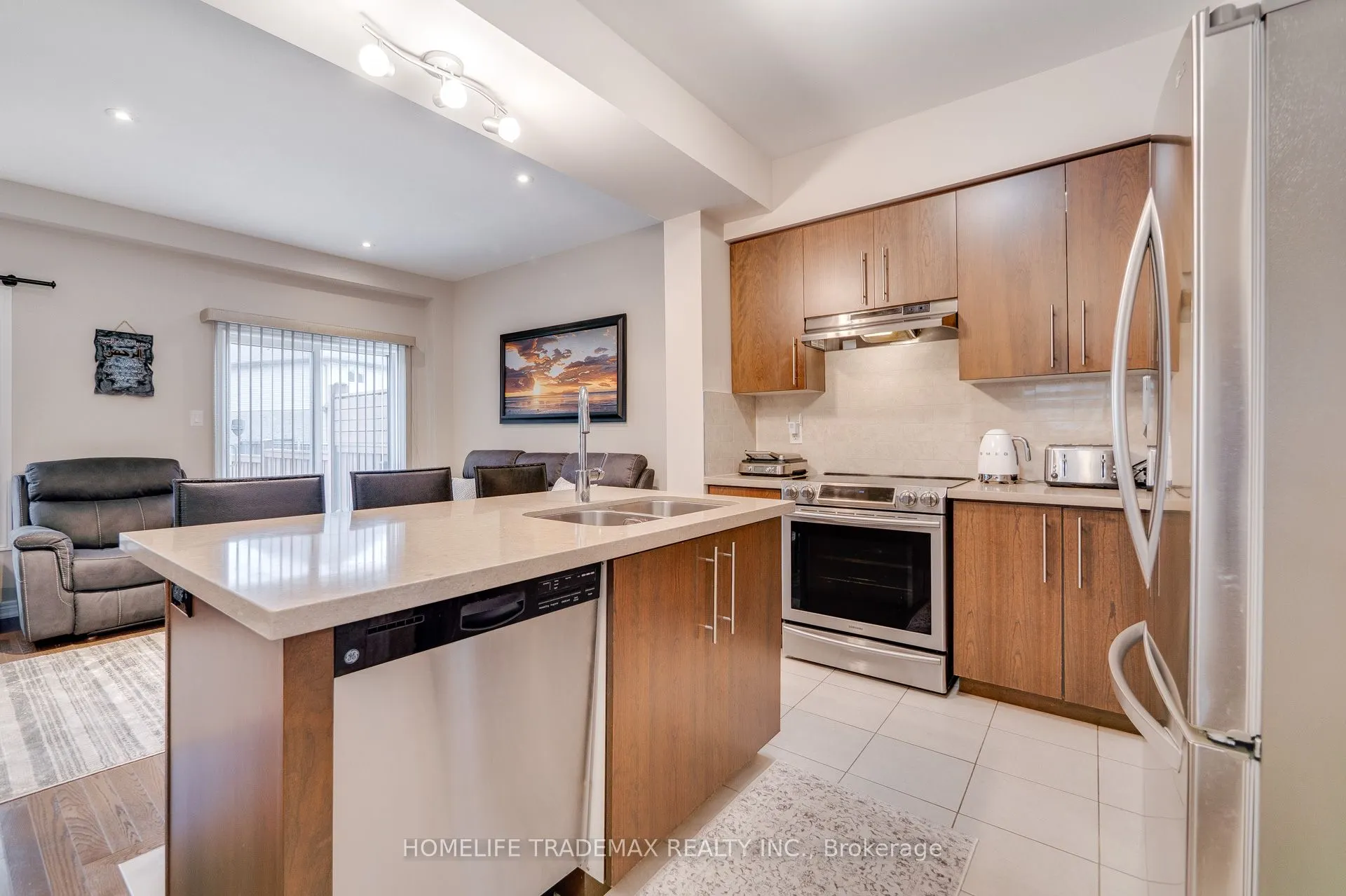 162 Westbank Trail
