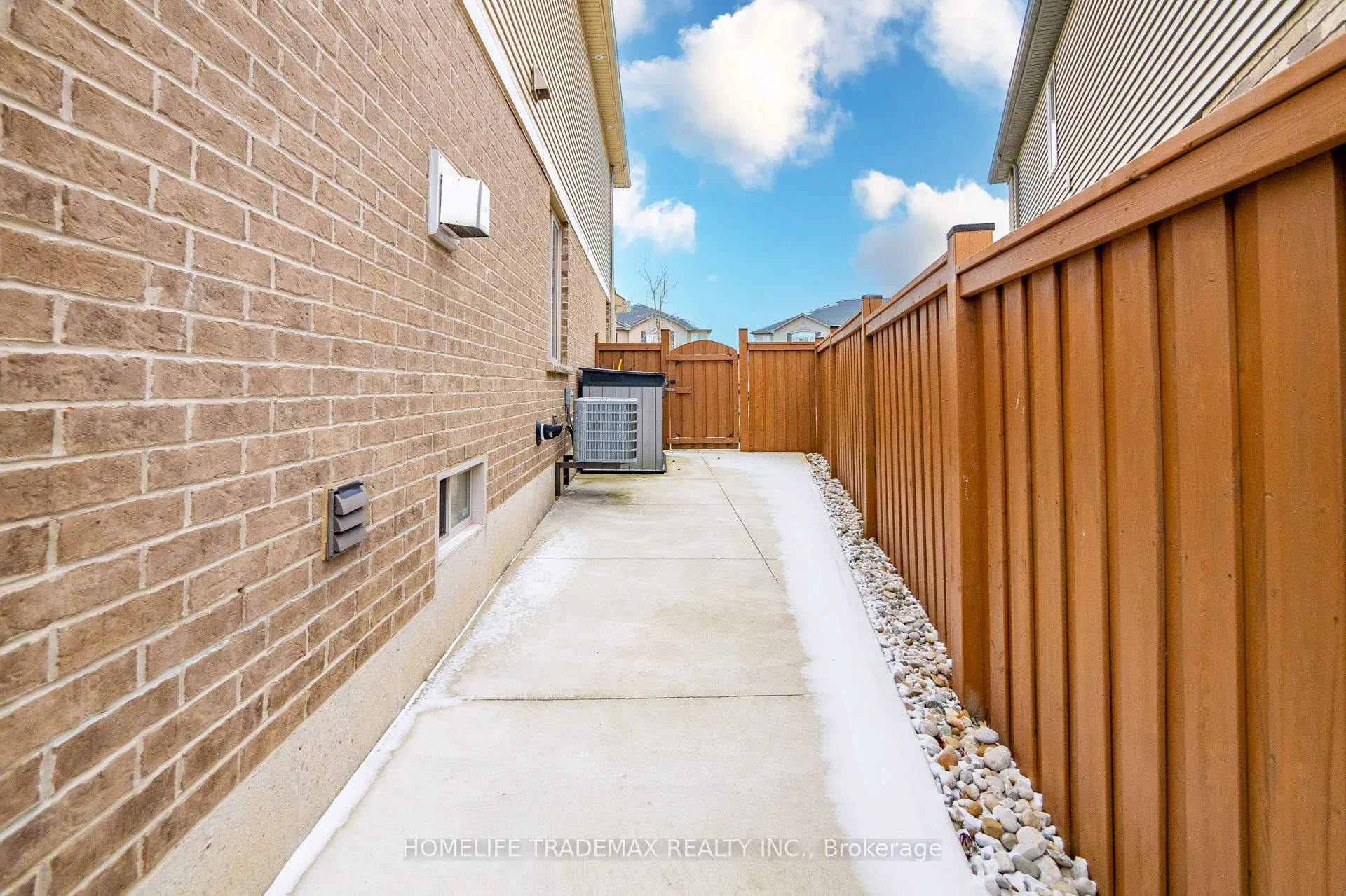 162 Westbank Trail