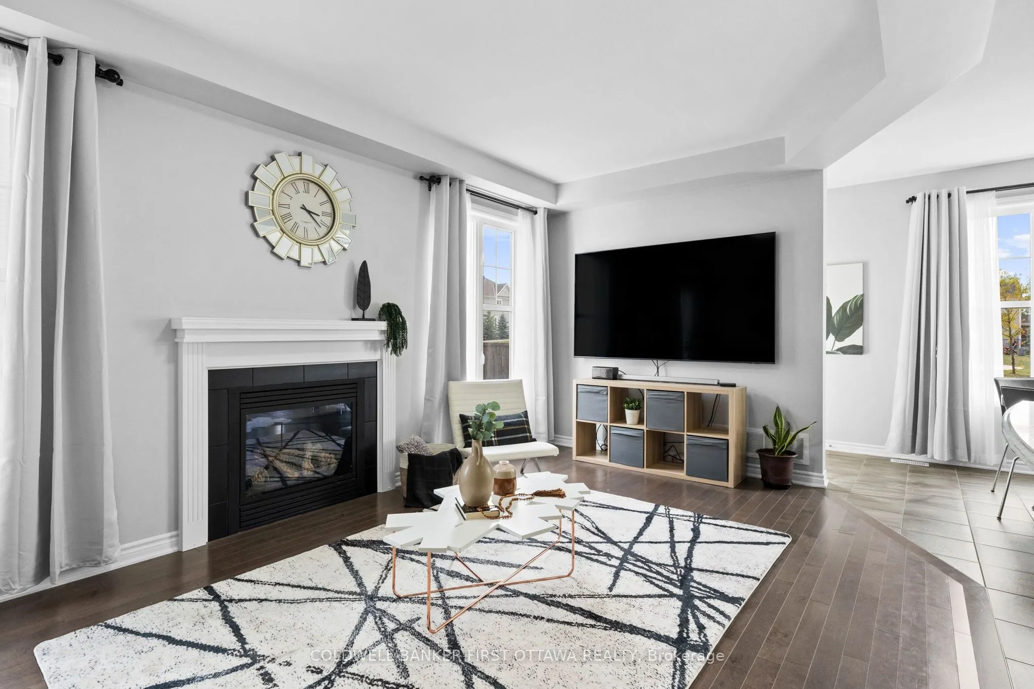 619 DUNDONALD Drive