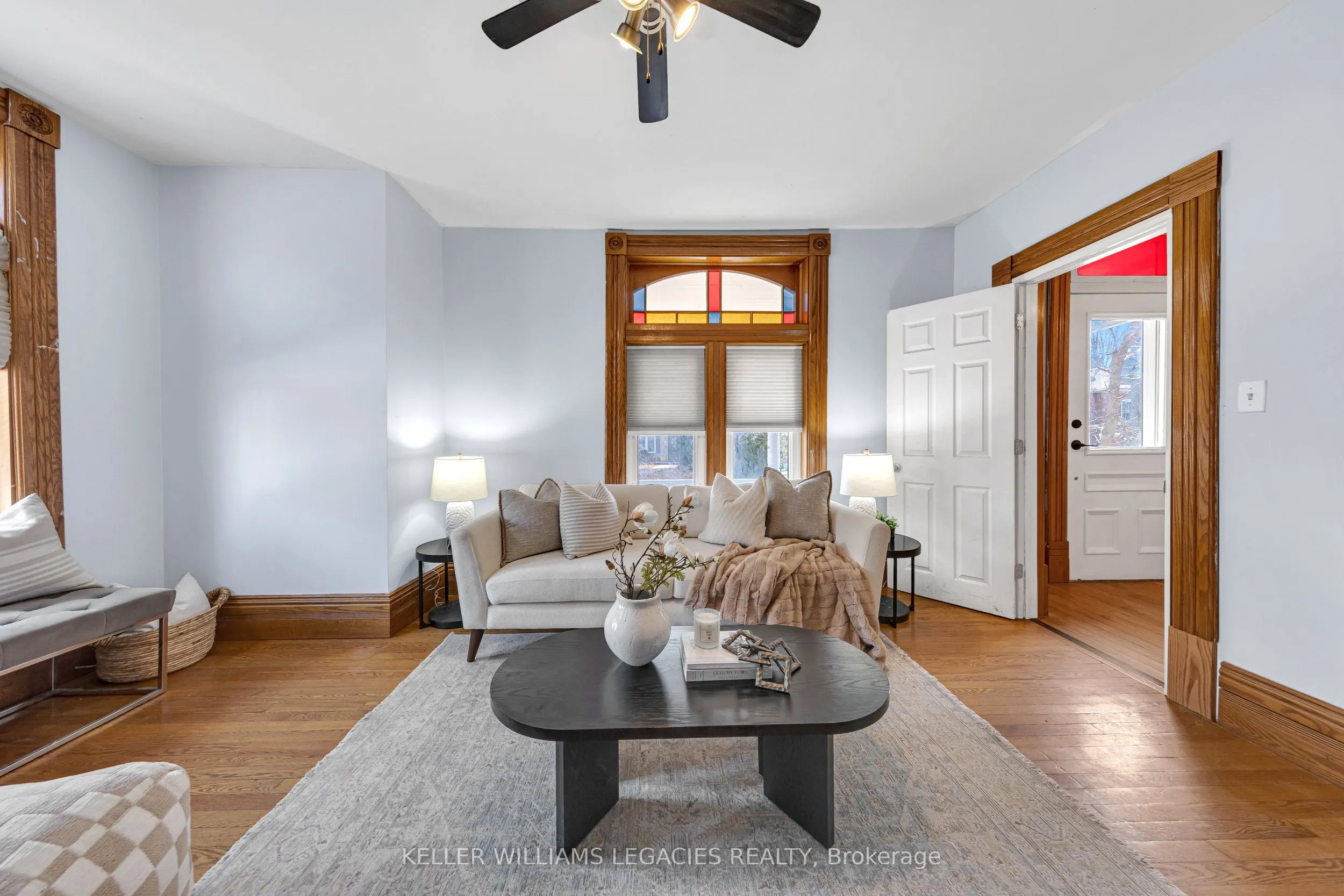 52 Victoria Avenue N, #MAIN