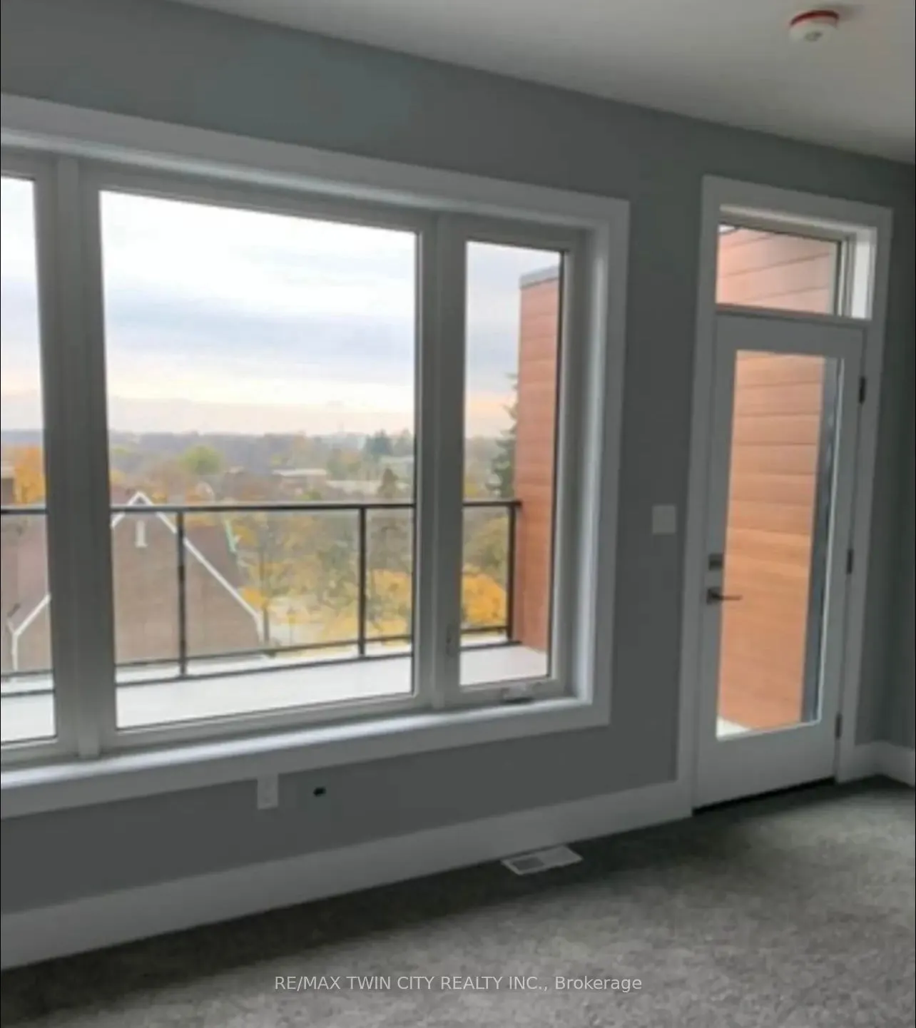 54 Bridge Street W, #27