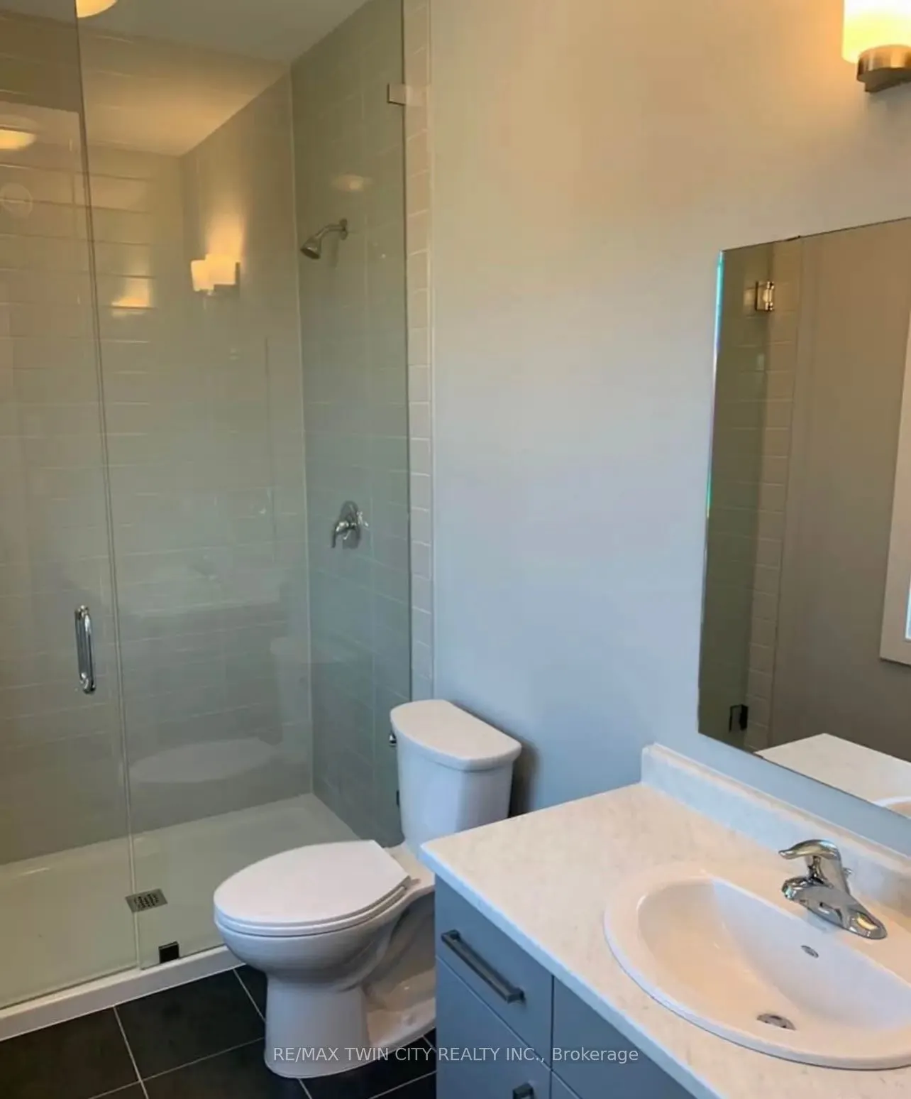 54 Bridge Street W, #27