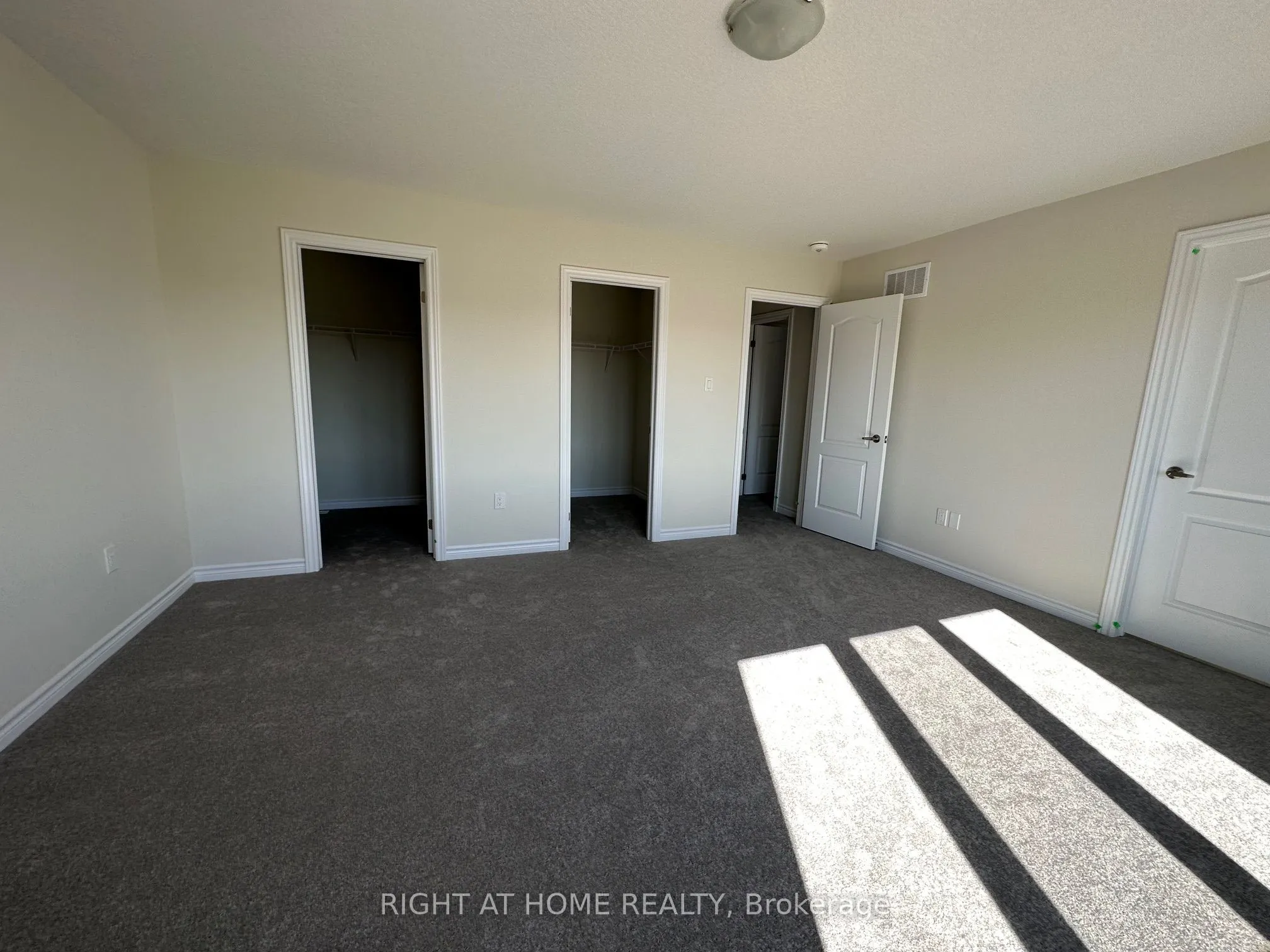 17 Cahill Drive, #Upper
