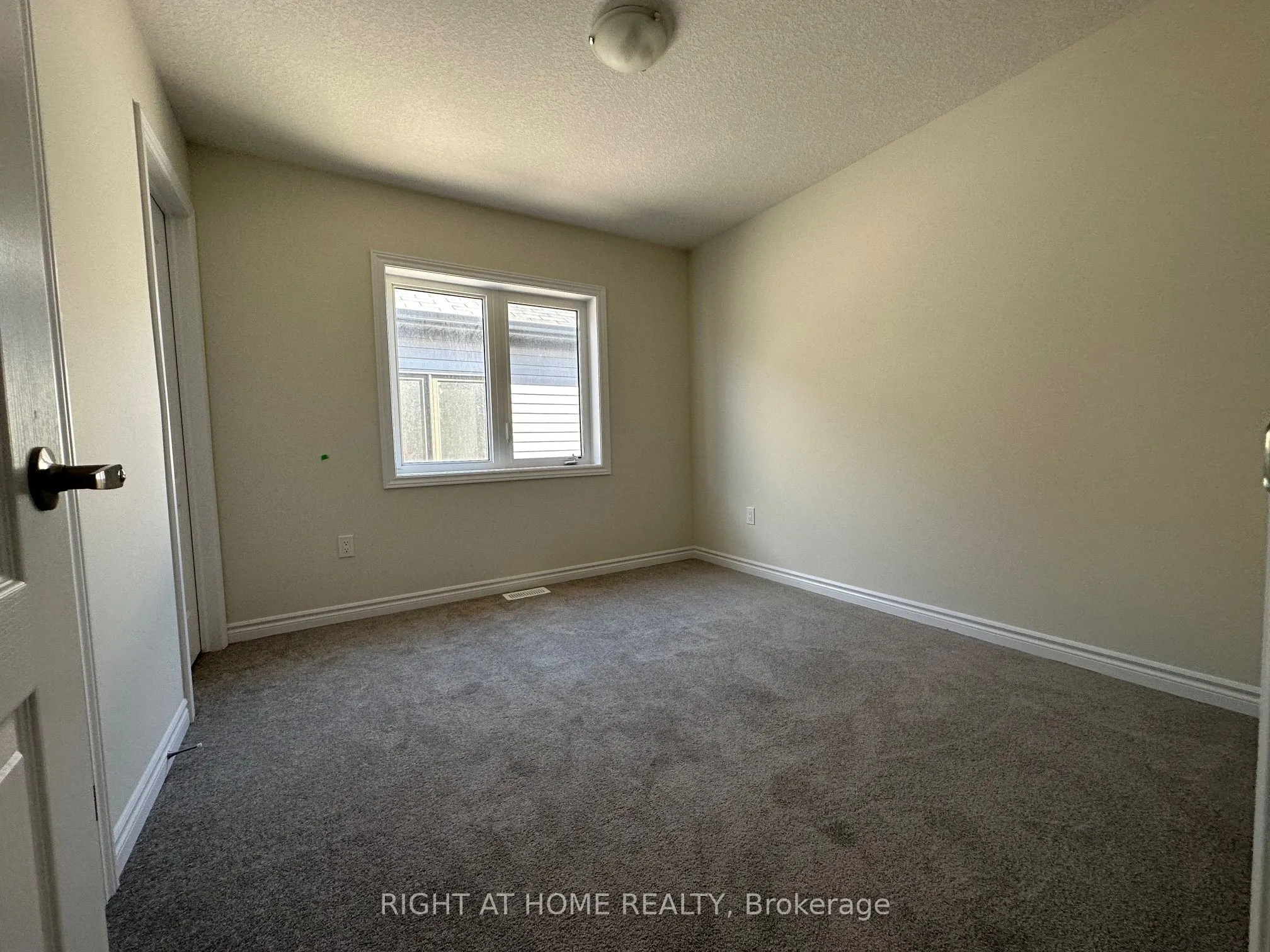 17 Cahill Drive, #Upper