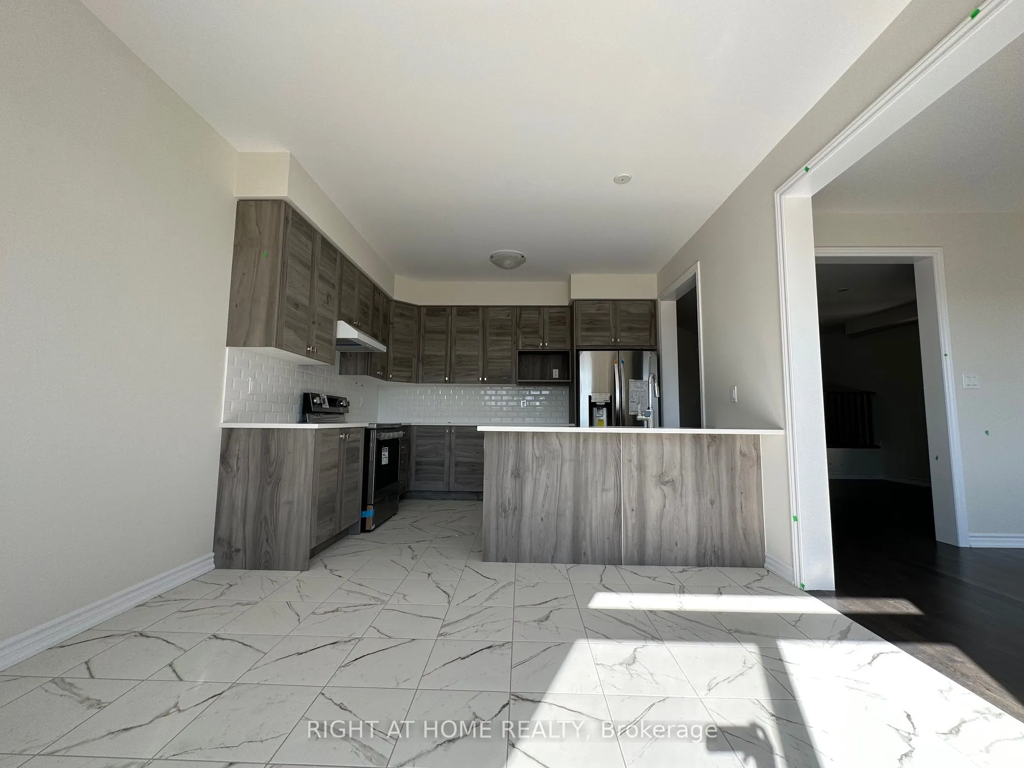 17 Cahill Drive, #Upper
