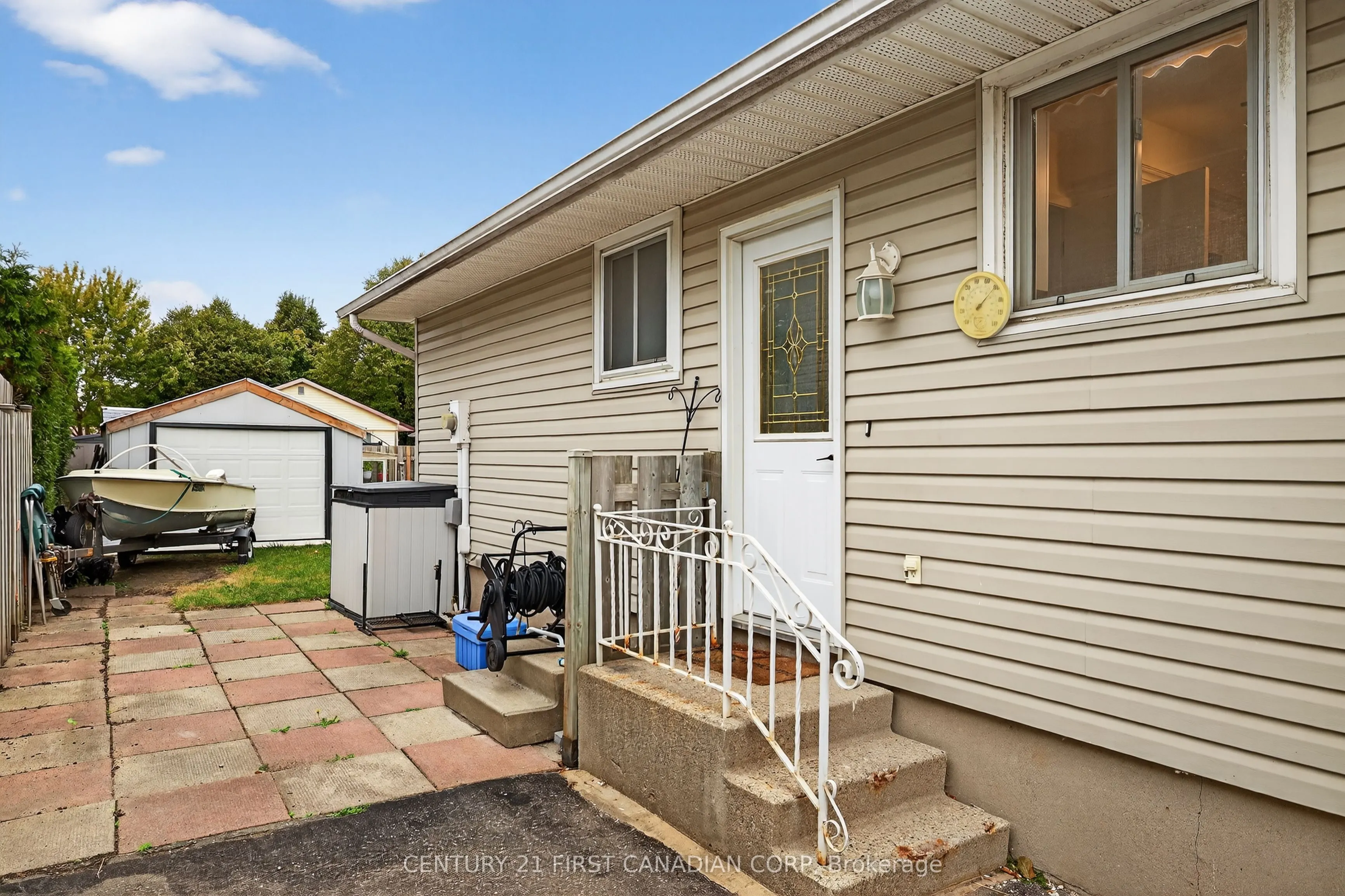 20 Ashbury Avenue